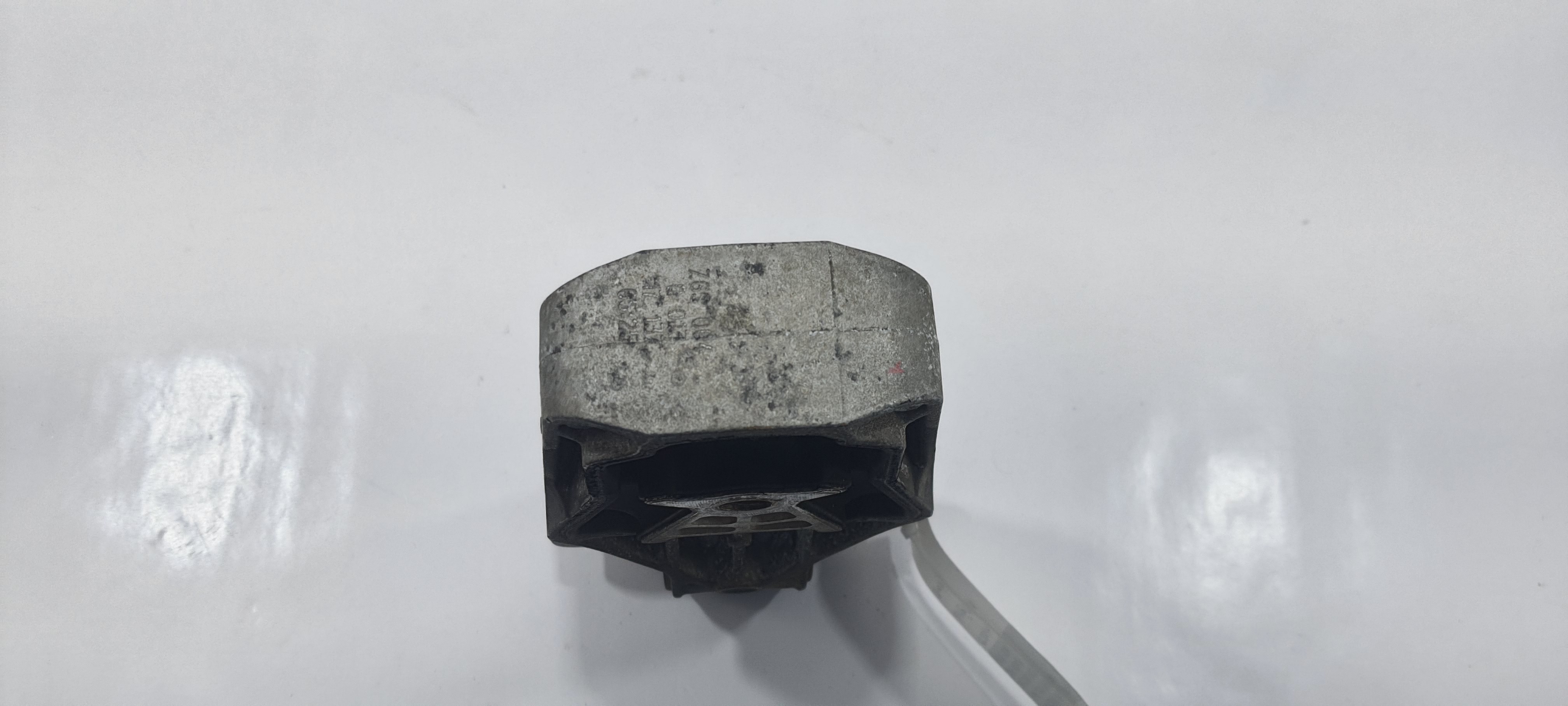 Coxim Inferior Câmbio Mercedes Gla 200 1.6 2018 V2268 2