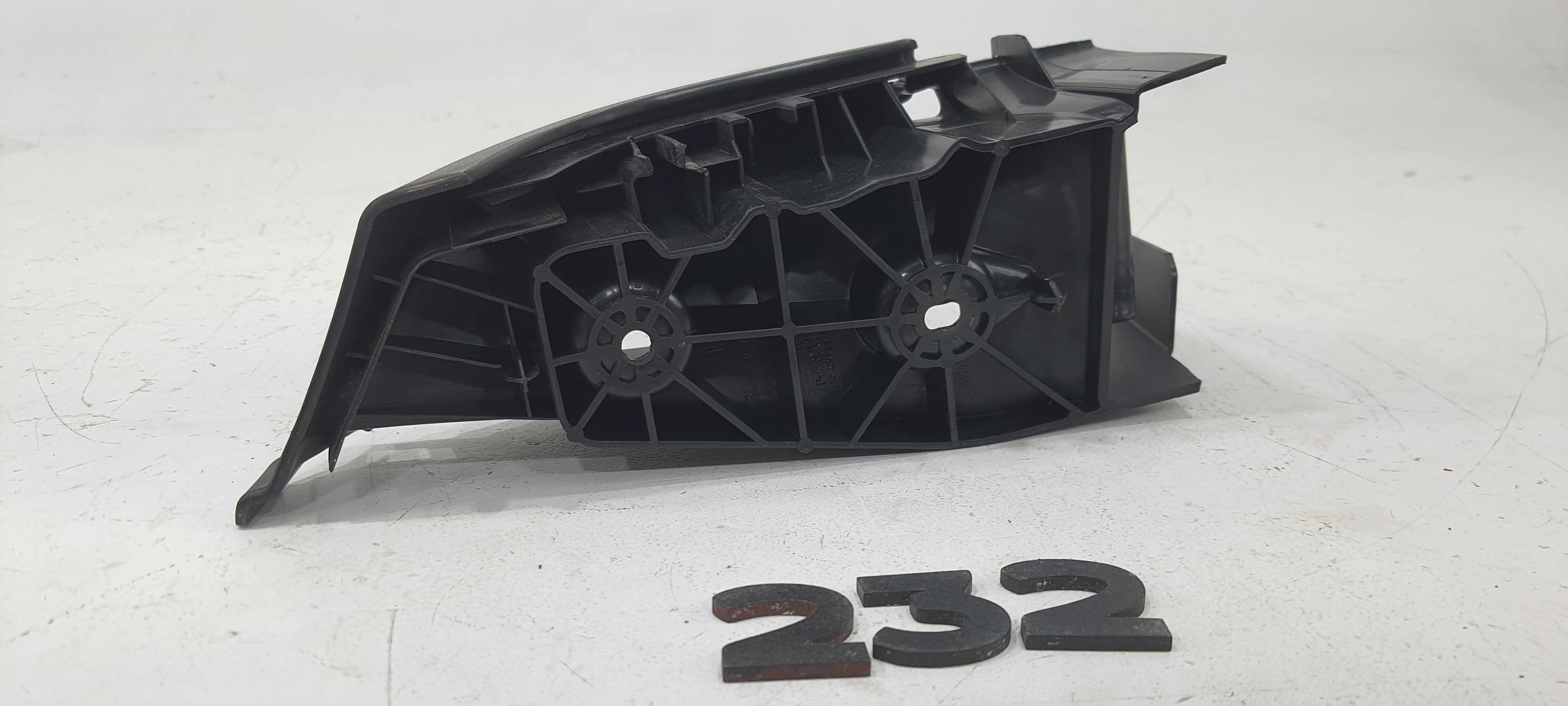 Acabamento Console Traseira Direita Evoque 2017 V2266 3