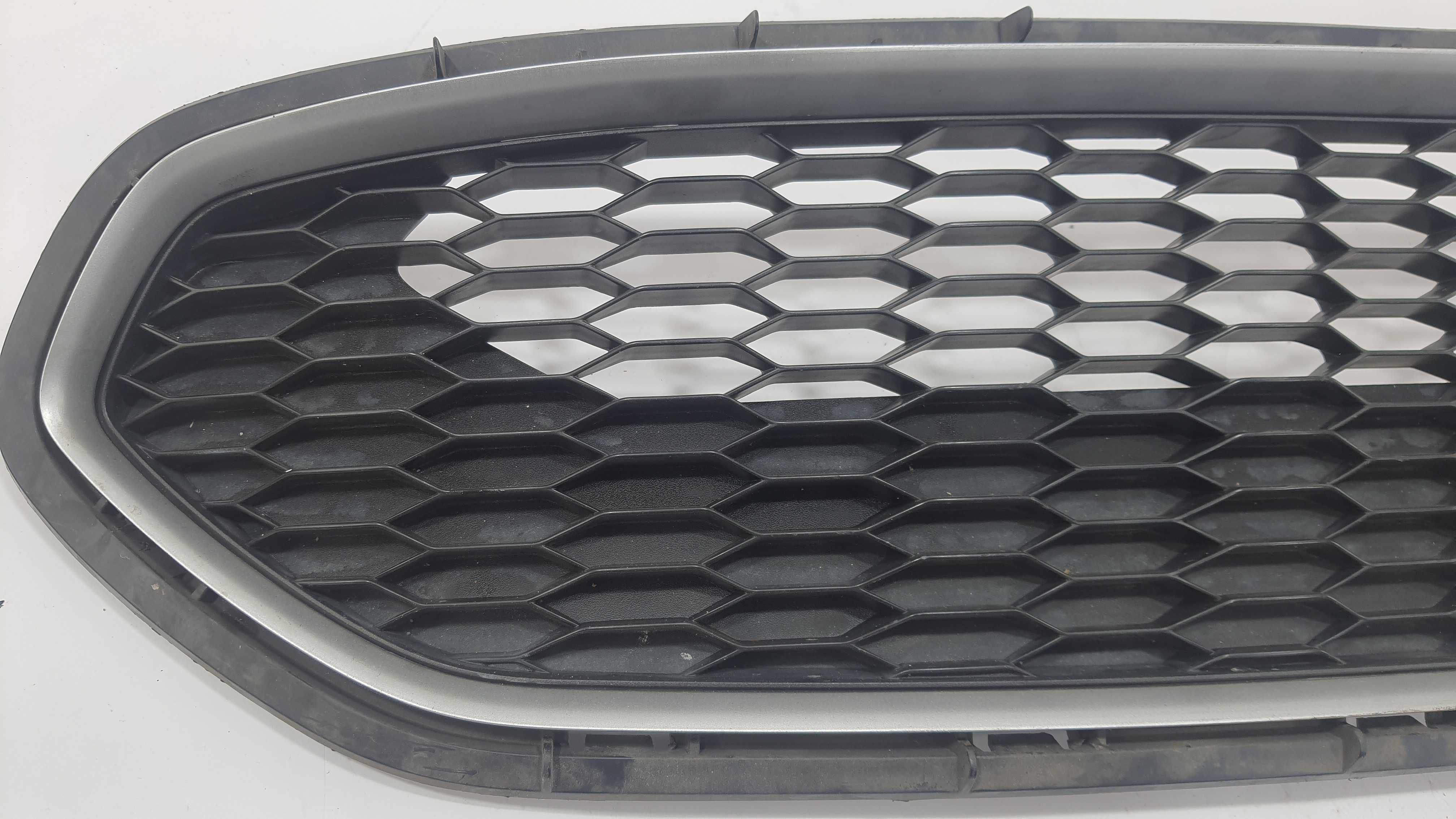 Grade Parachoque Ford Ka 2016 6