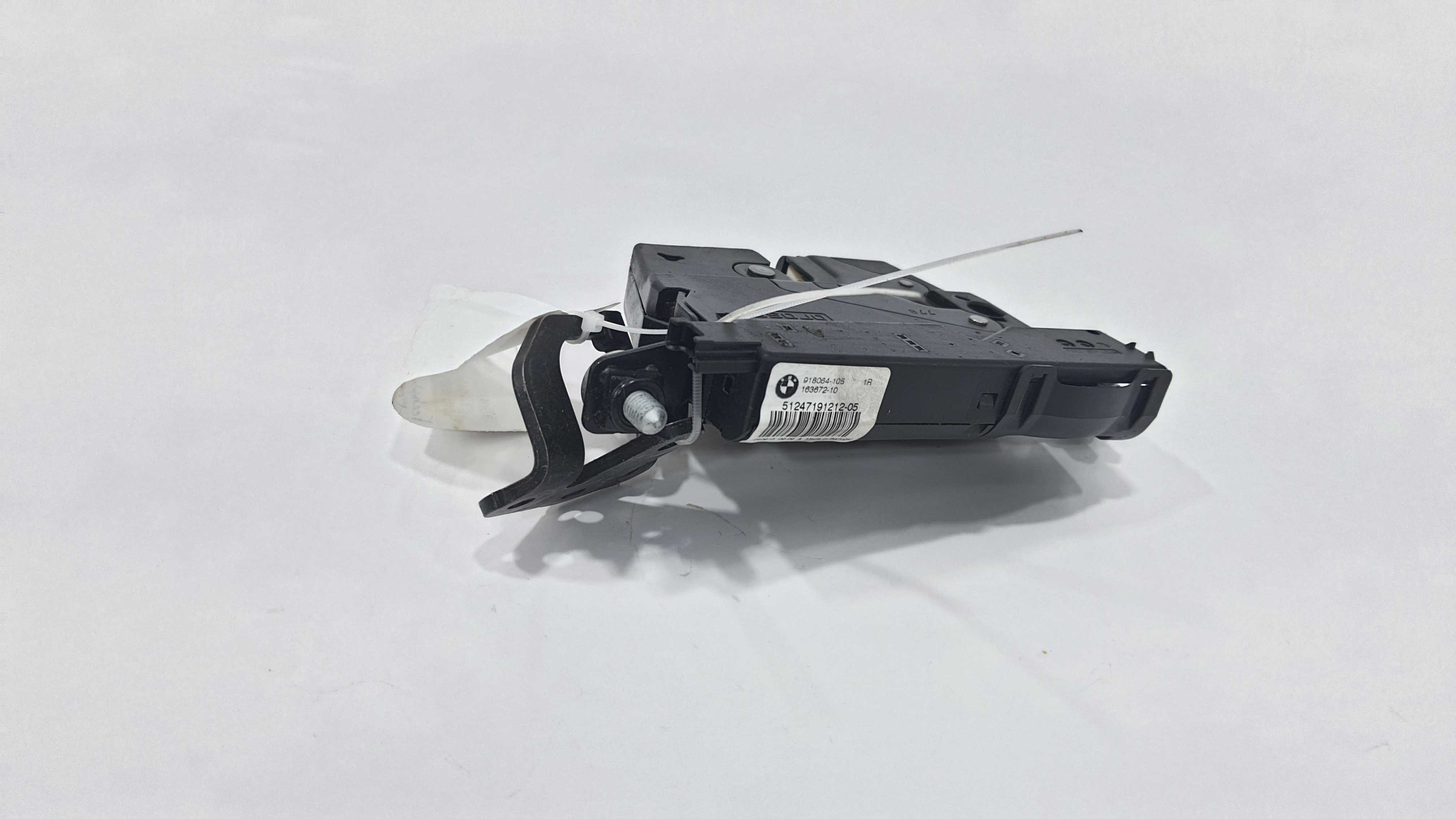 Fechadura Tampa Traseira Bmw 316i 1.6 Tb V2277 4