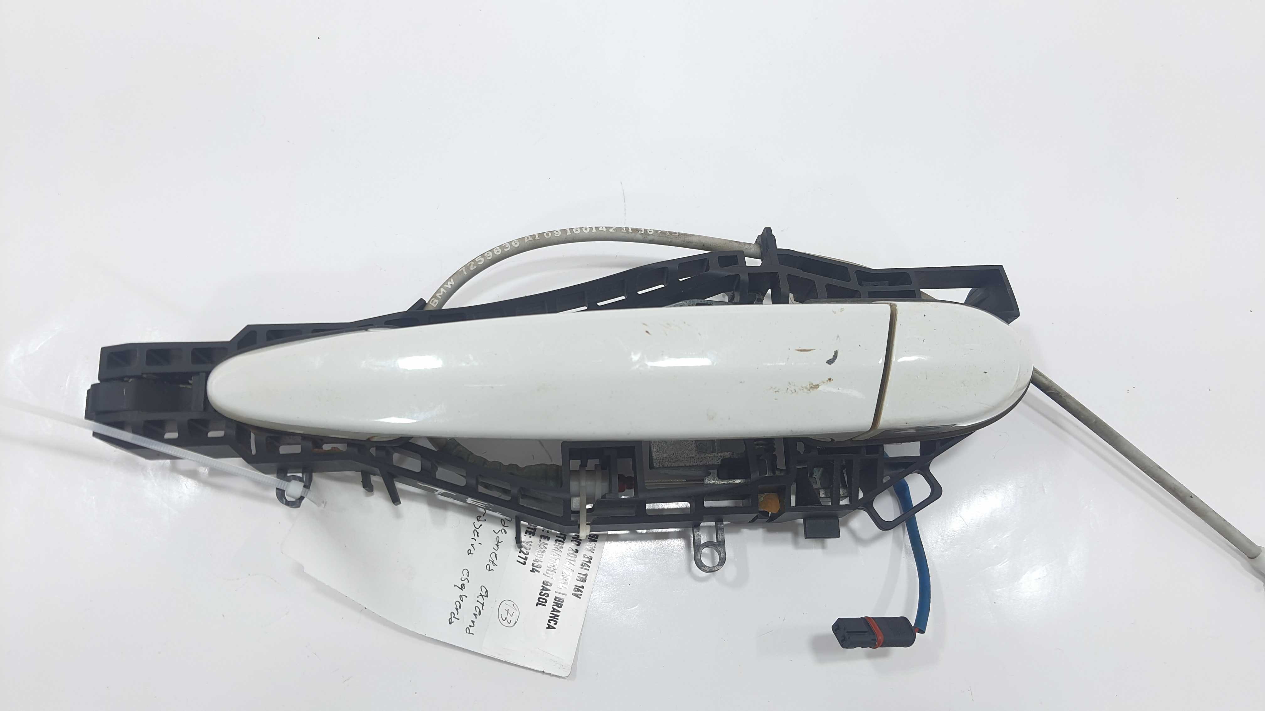 Maçaneta Externa T. Esquerda Bmw 316i 1.6 2014 Tb V2277 Branco Traseira 3