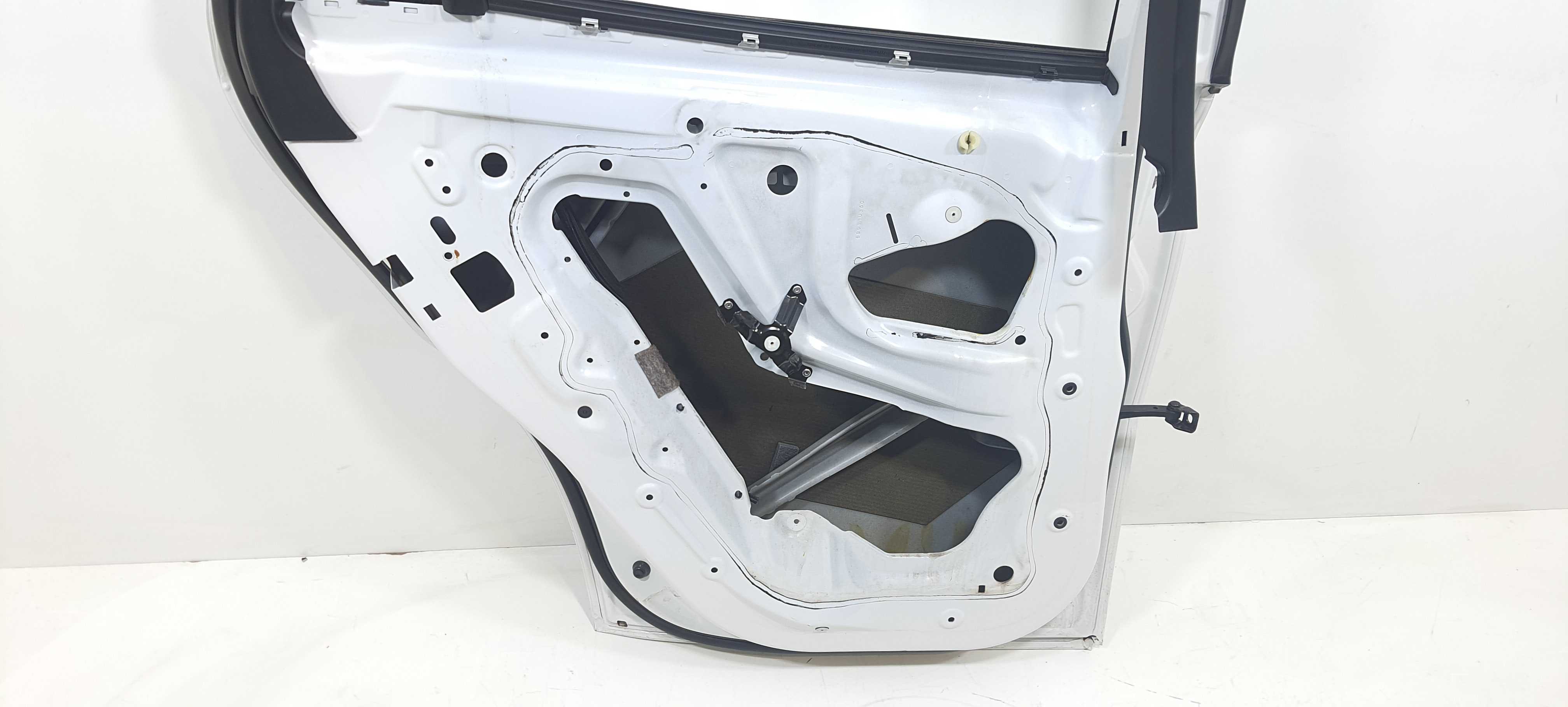 Porta Traseira Lado Esquerdo Bmw X6 Xdrive 4.4 2010 V2276  Traseira Esquerdo 6