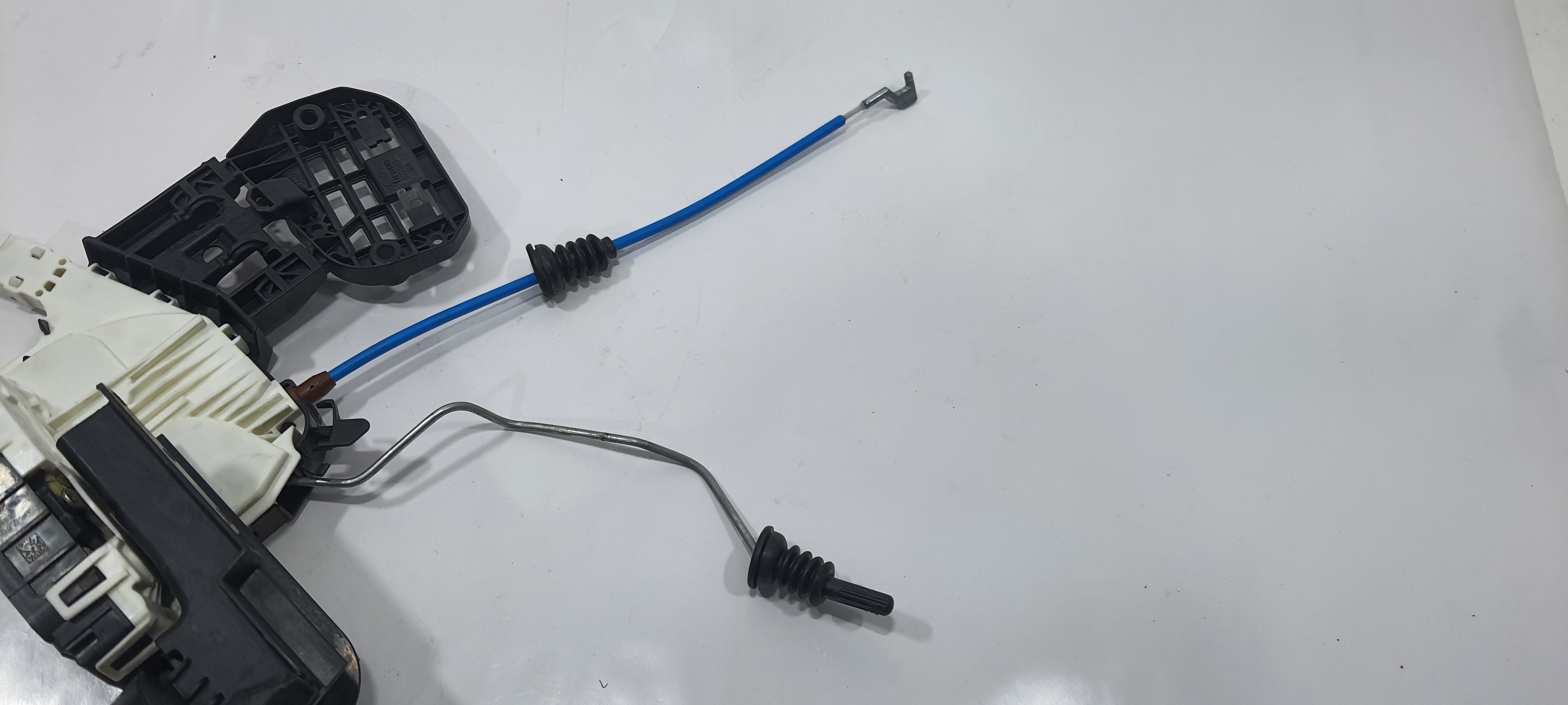 Fechadura Dianteira Esquerda Mercedes Gla 200 1.6 2018 V2268 4
