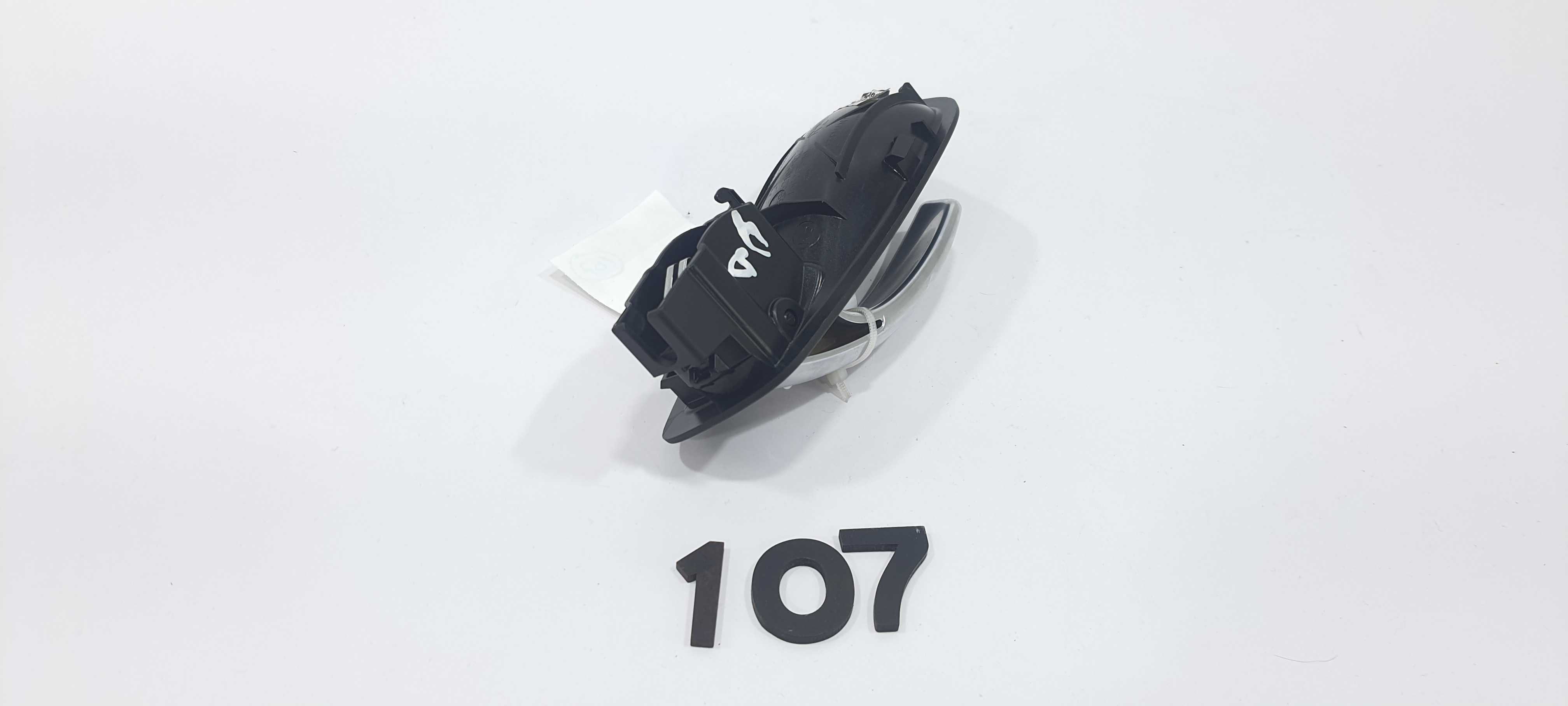 Maçaneta Interna Dianteira Direita Bmw 118i Ano 2011 V2262 4