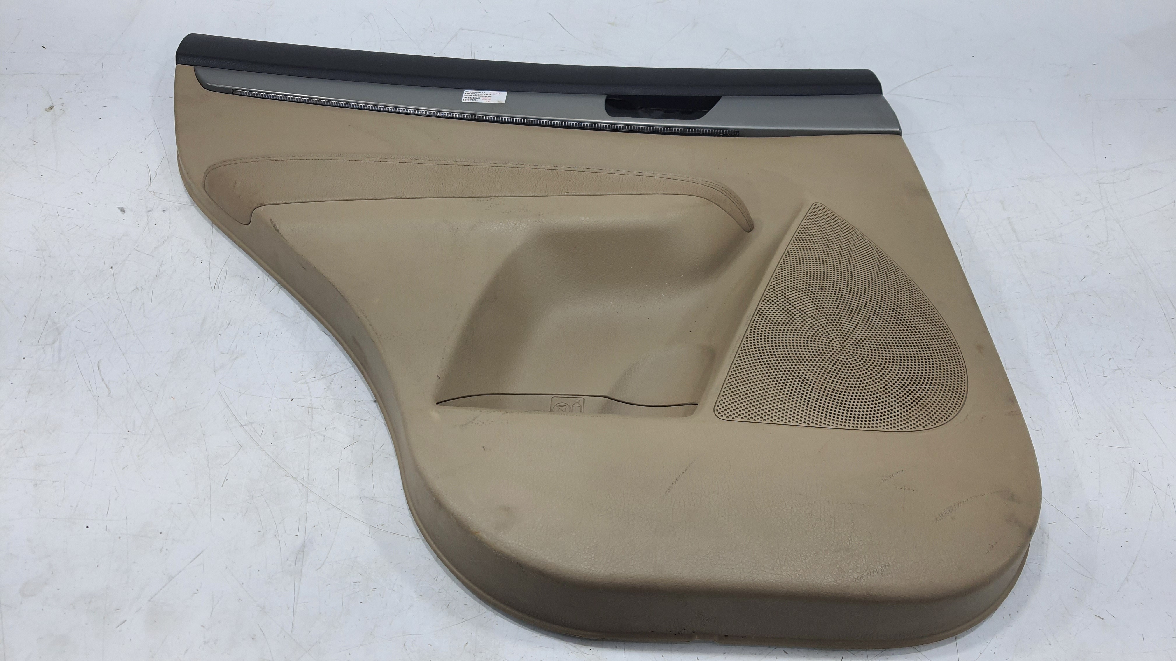 Forro Porta Traseira Esquerda Kia Sorento 2.4 2012 V2254 Bege 4