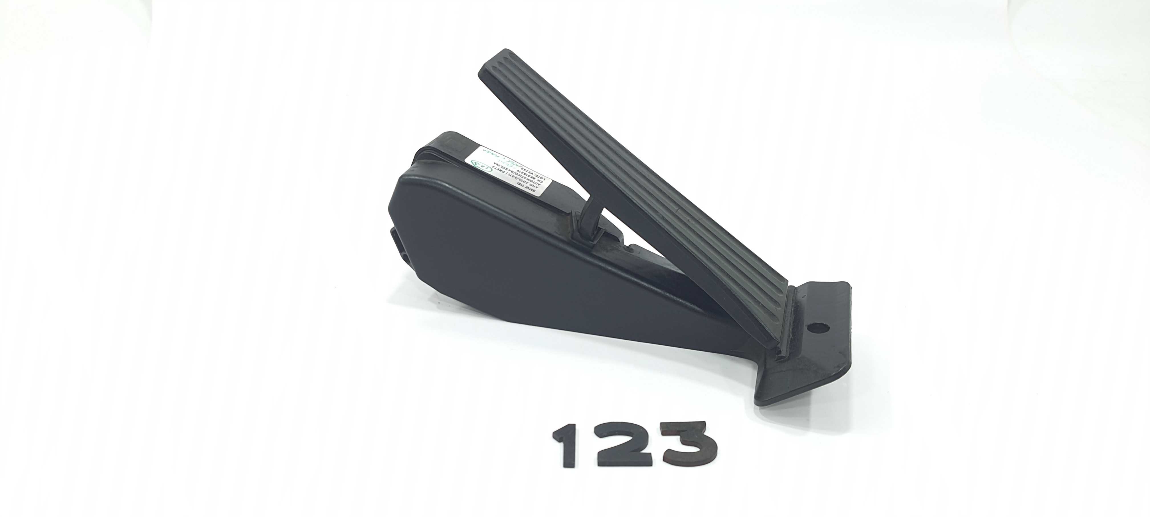 Pedal Acelerador Bmw 118i Ano 2011 V2262 3