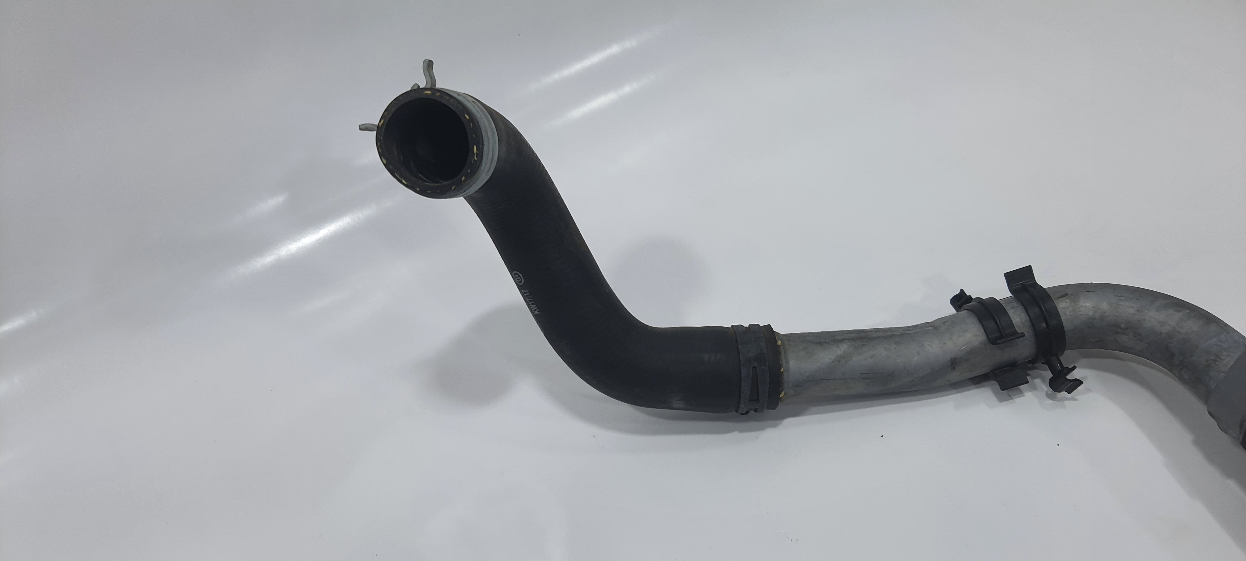 Cano Dágua Mercedes Gla 200 1.6 2018 V2268 3