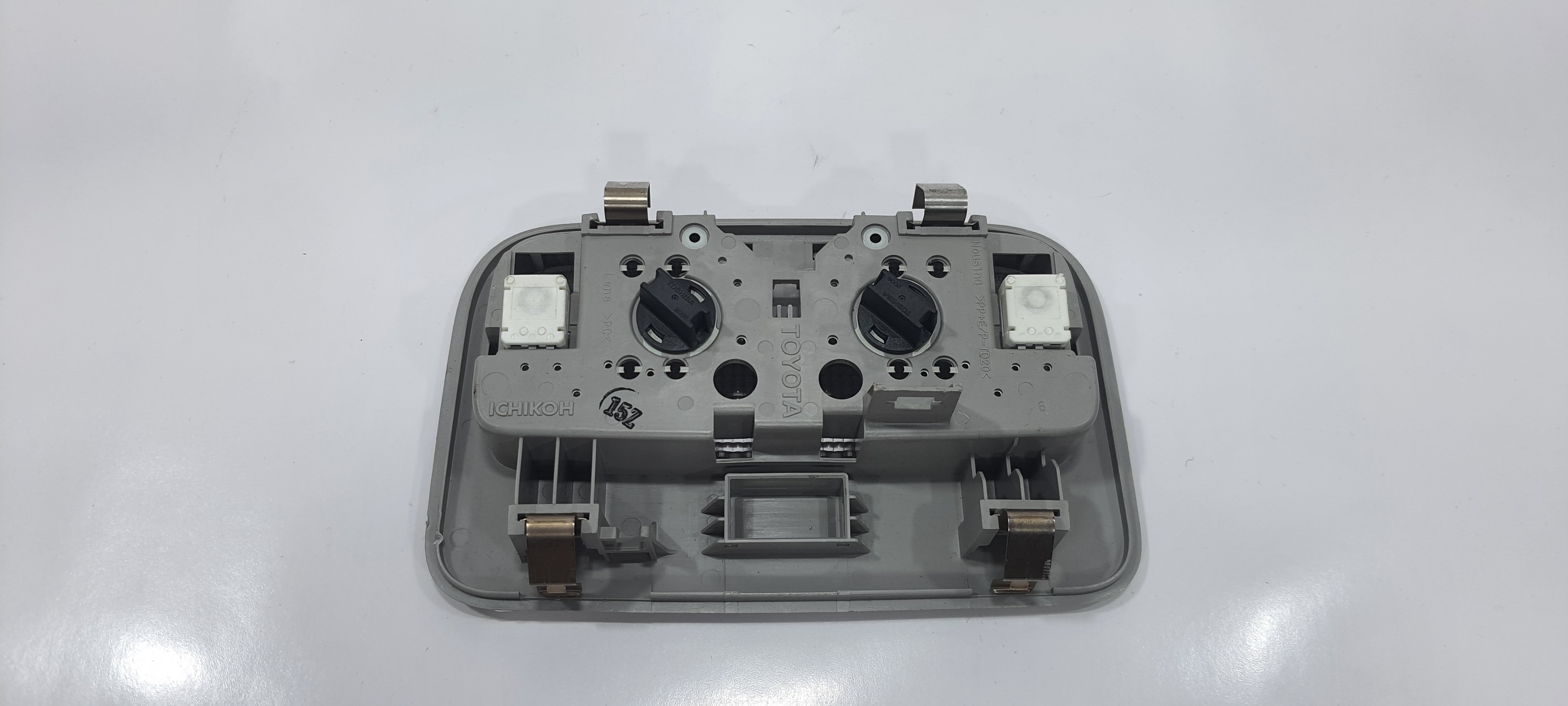 Luz De Teto Toyota Corolla Xli 1.8 2012 V2273 4