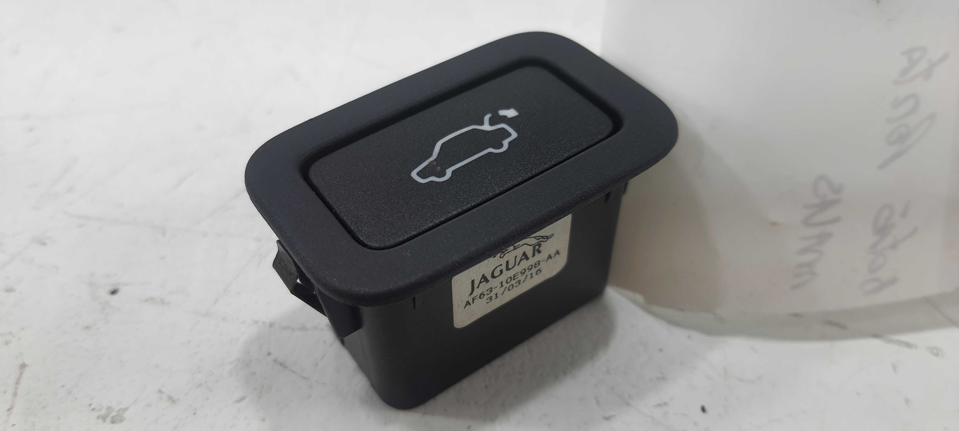 Botão Porta Malas Land Rover Evoque 2017 V2266 4