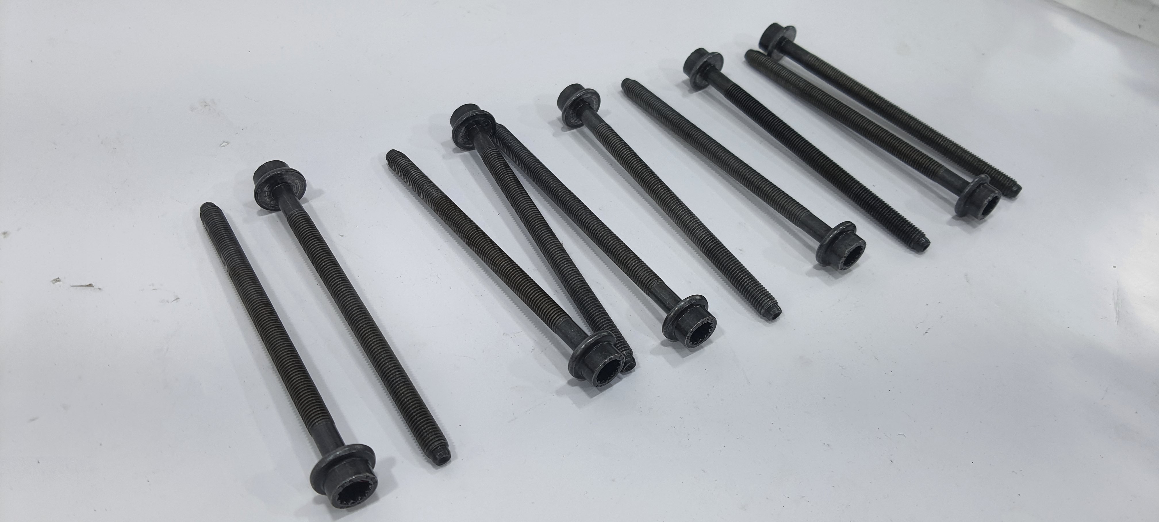 Parafuso Cabeçote Vw Wht007089 333mm T-cross 2023 2