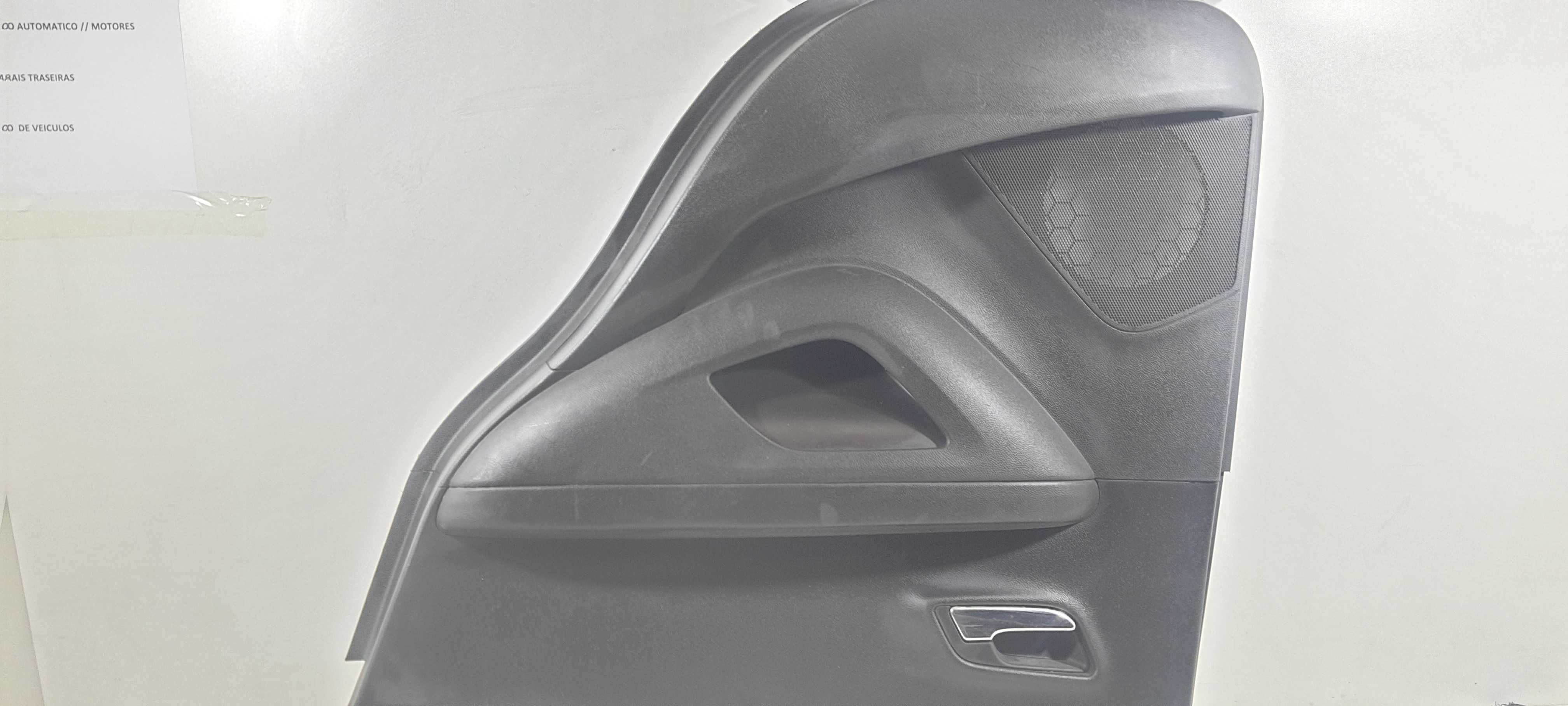 Forro Porta Traseira Direita Chevrolet Tracker 2014 V1109 Preto 3