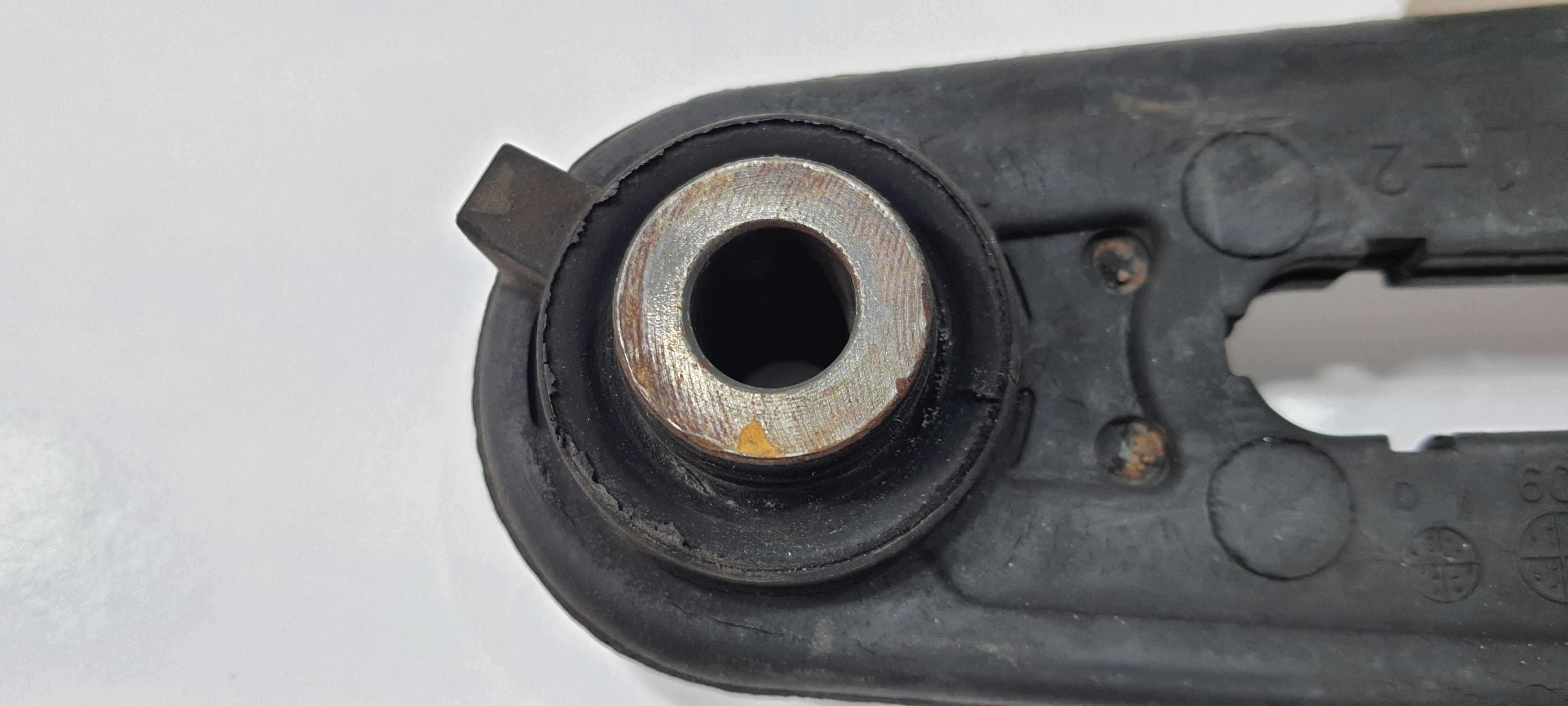 Coxim Inferior Cambio Nissan Tiida Sedan 1.8 2012 V2272 6