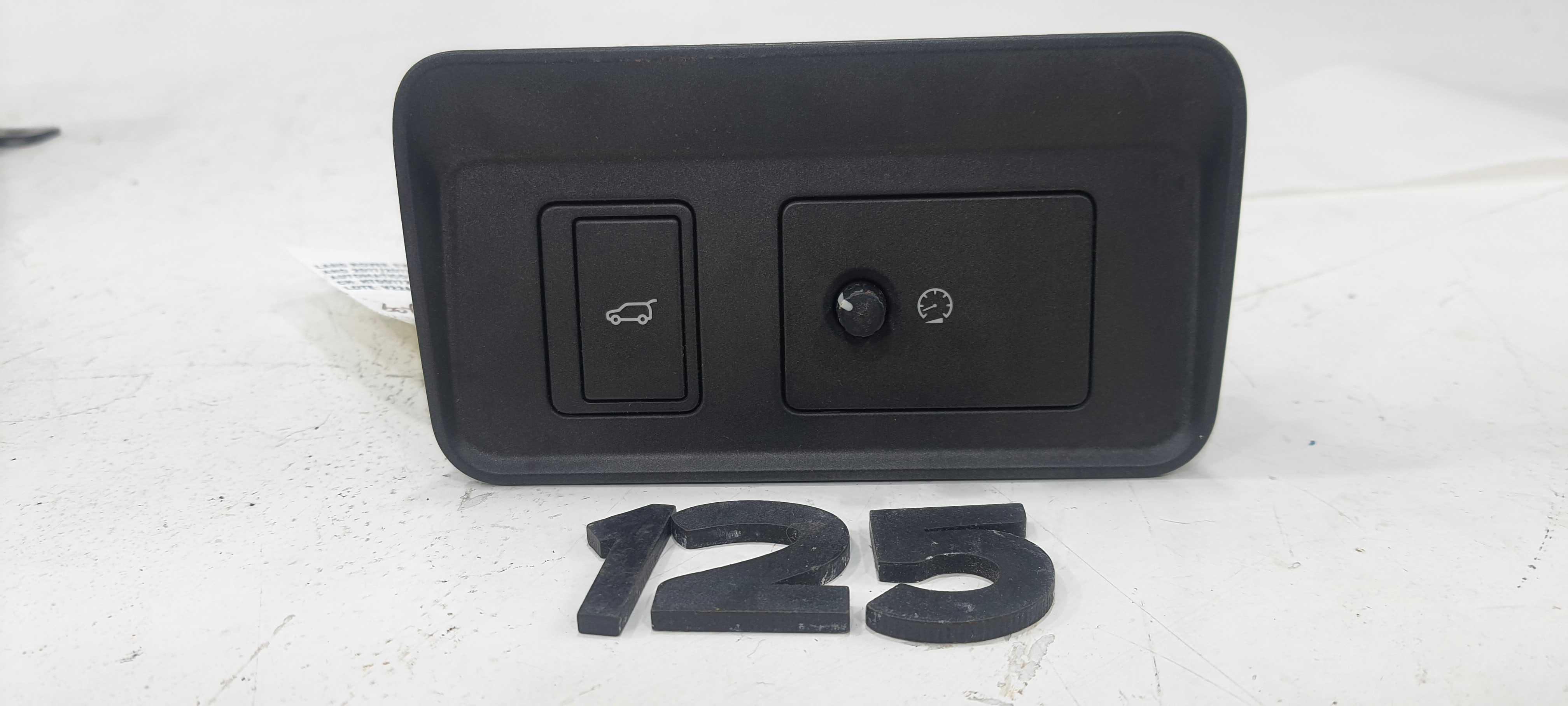 Botão Abertura Tampa Traseira Land Rover Evoque 2017 V2266 2