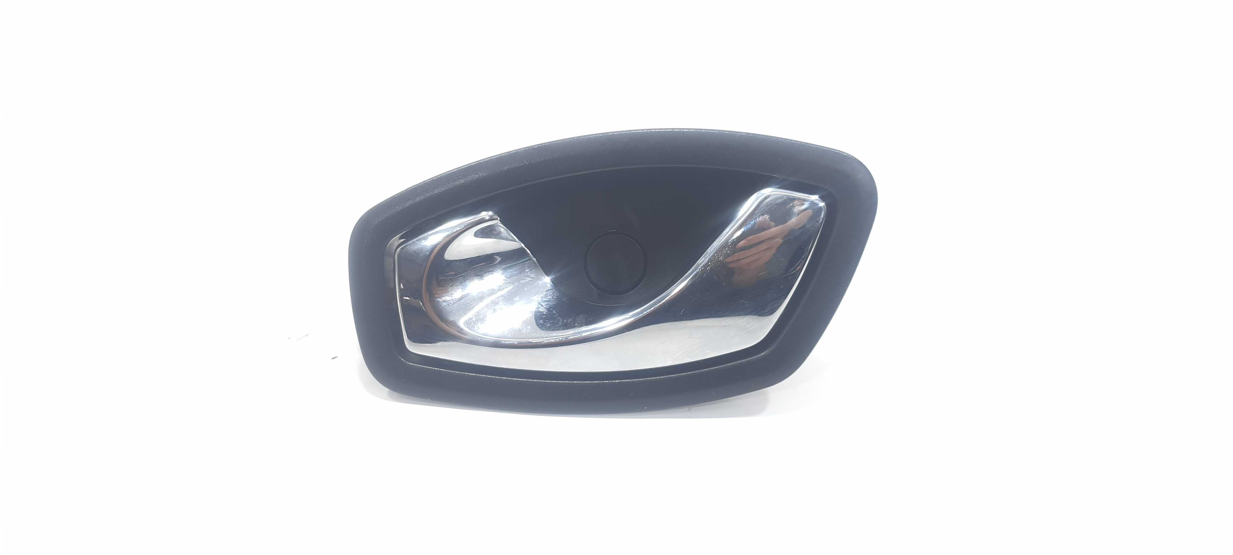 Maçaneta Interna T. Esquerda Renault Captur V70 Prata Traseira 2