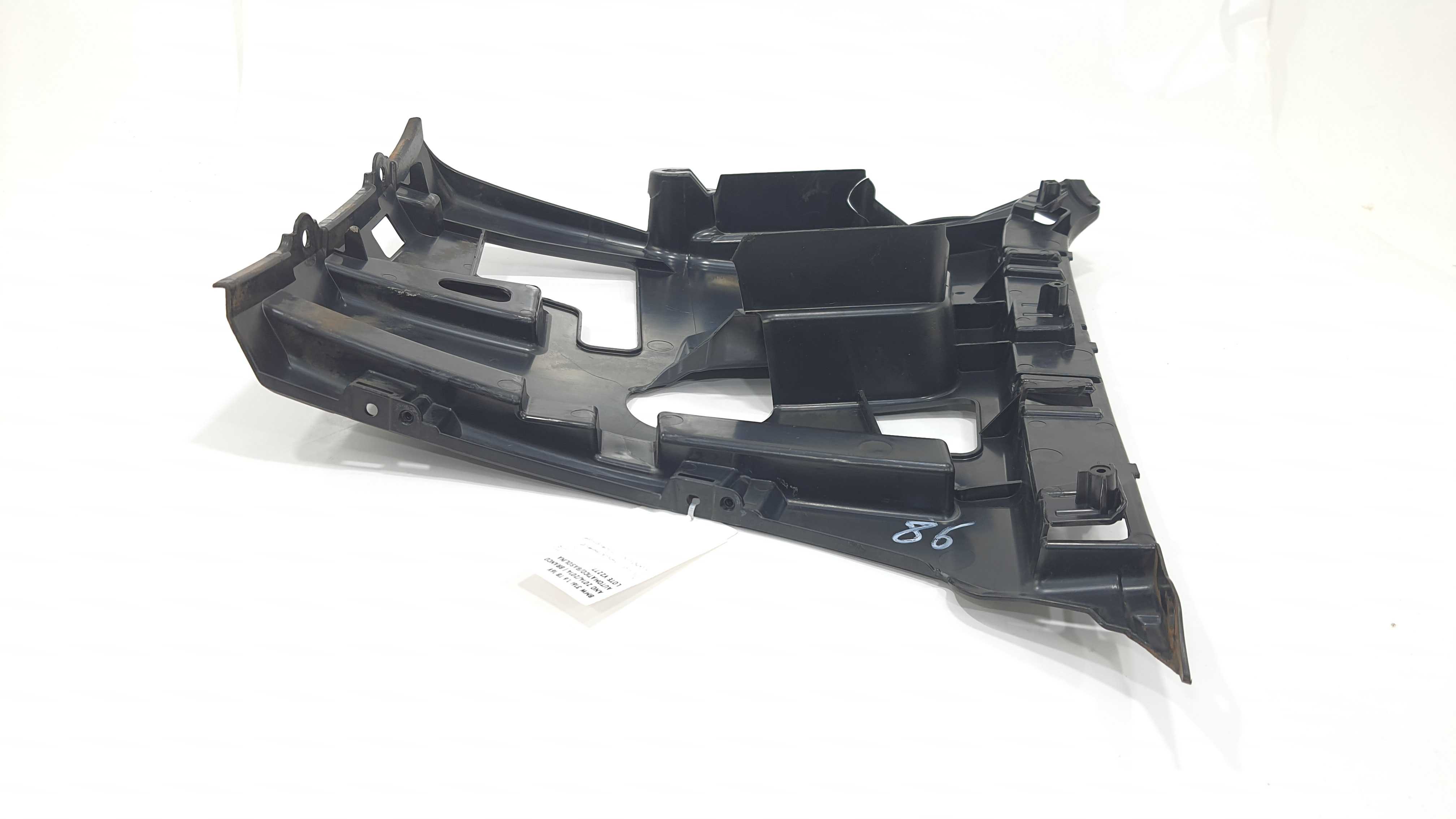 Guia Parachoque Traseiro Esquerdo Bmw 316i 1.6 Tb V2277 6