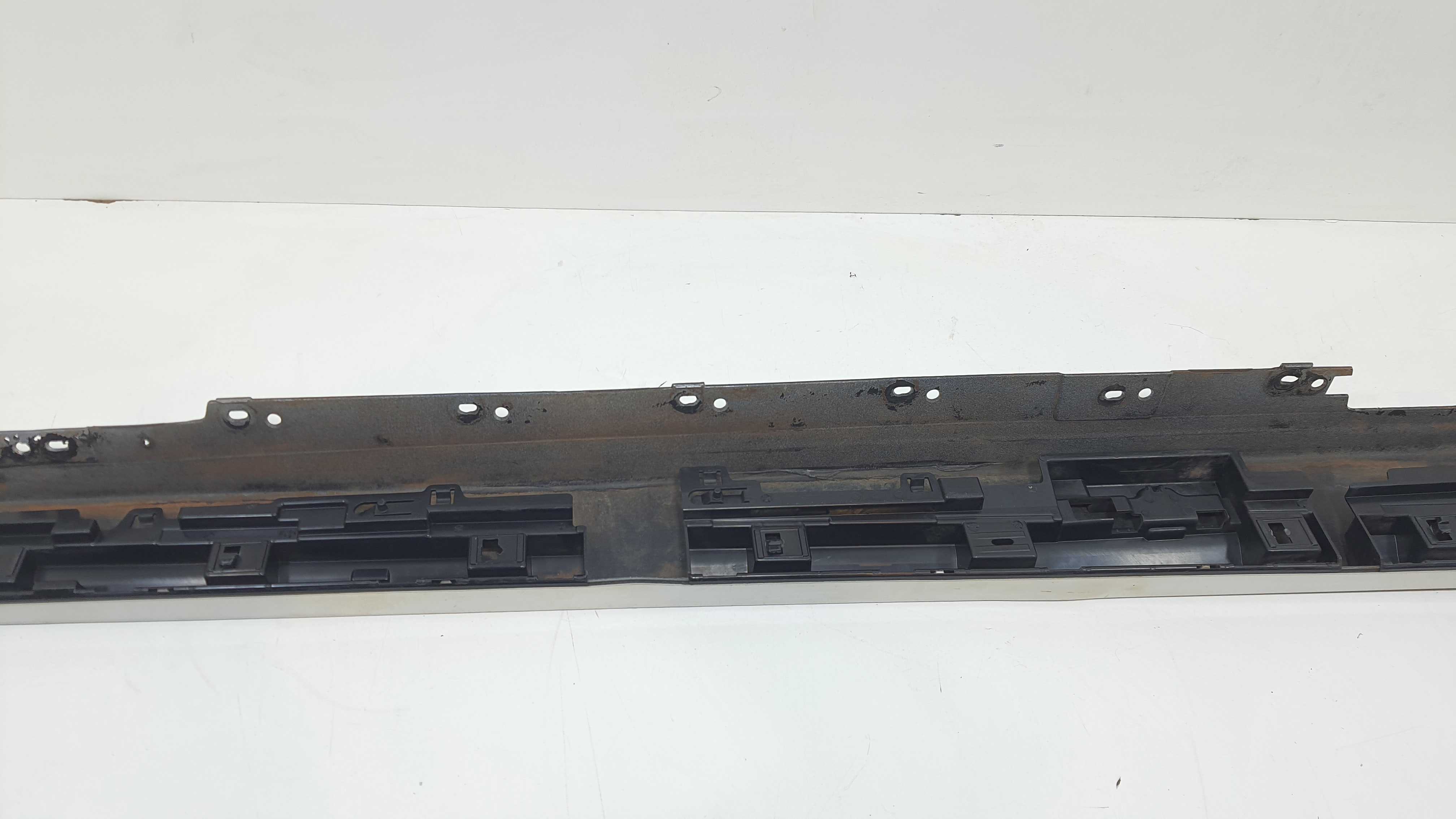 Espolier Lado Esquerdo Bmw 316i 1.6 Tb V2277 Com Detalhe  Branco 4
