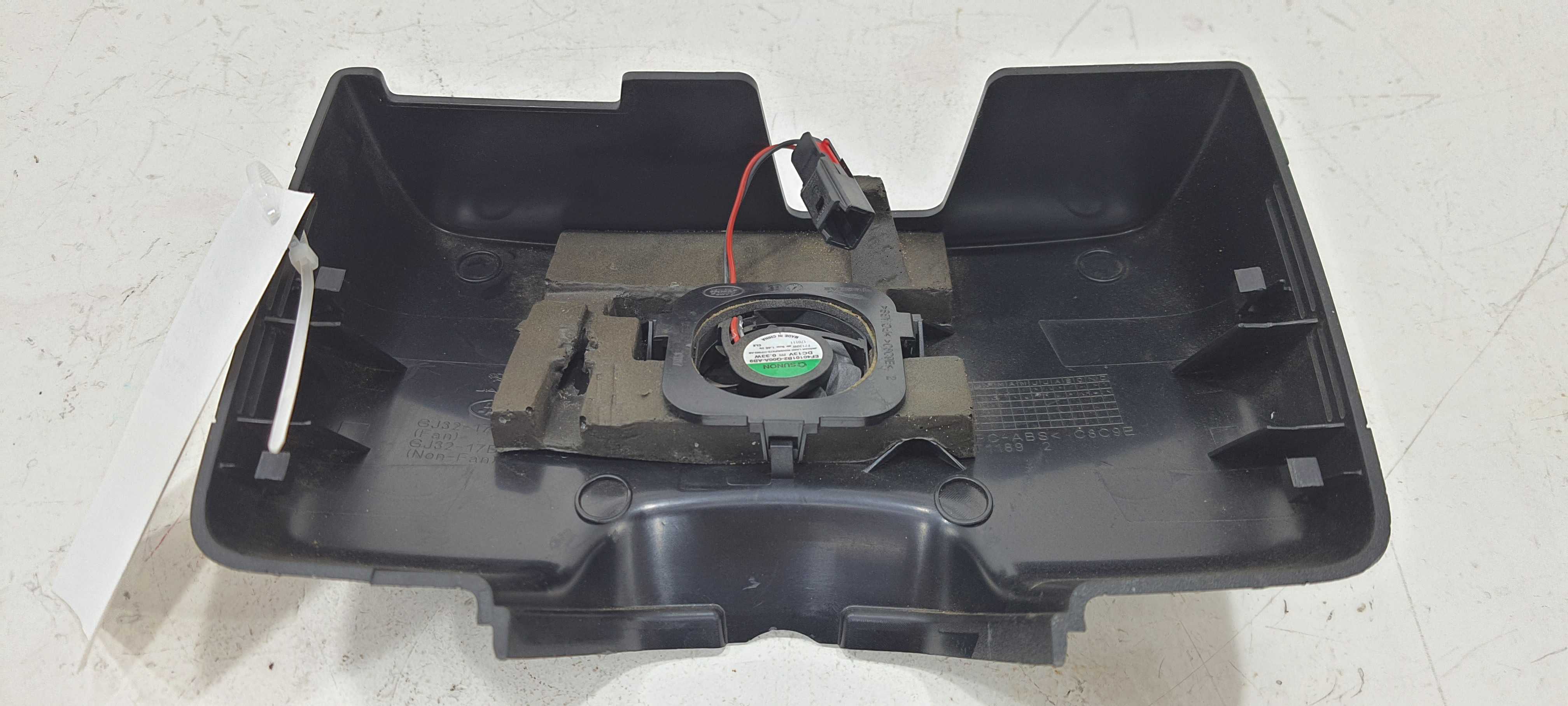 Acabamento Sup. Retrovisor Interno Evoque 2017 V2266 3