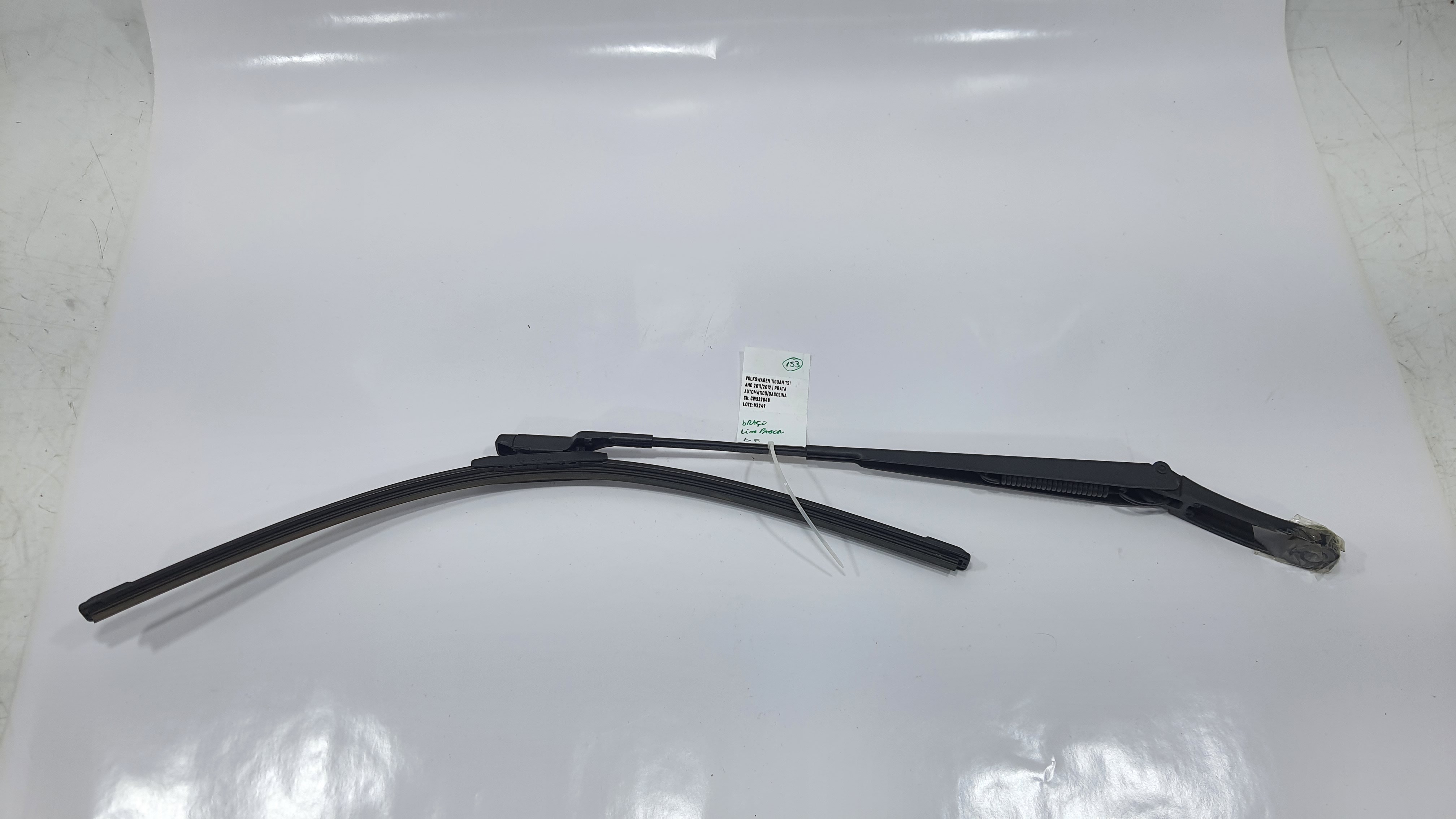Braço Limpador Dianteiro Esquerdo Tiguan 2012 V2249 Esquerdo 4