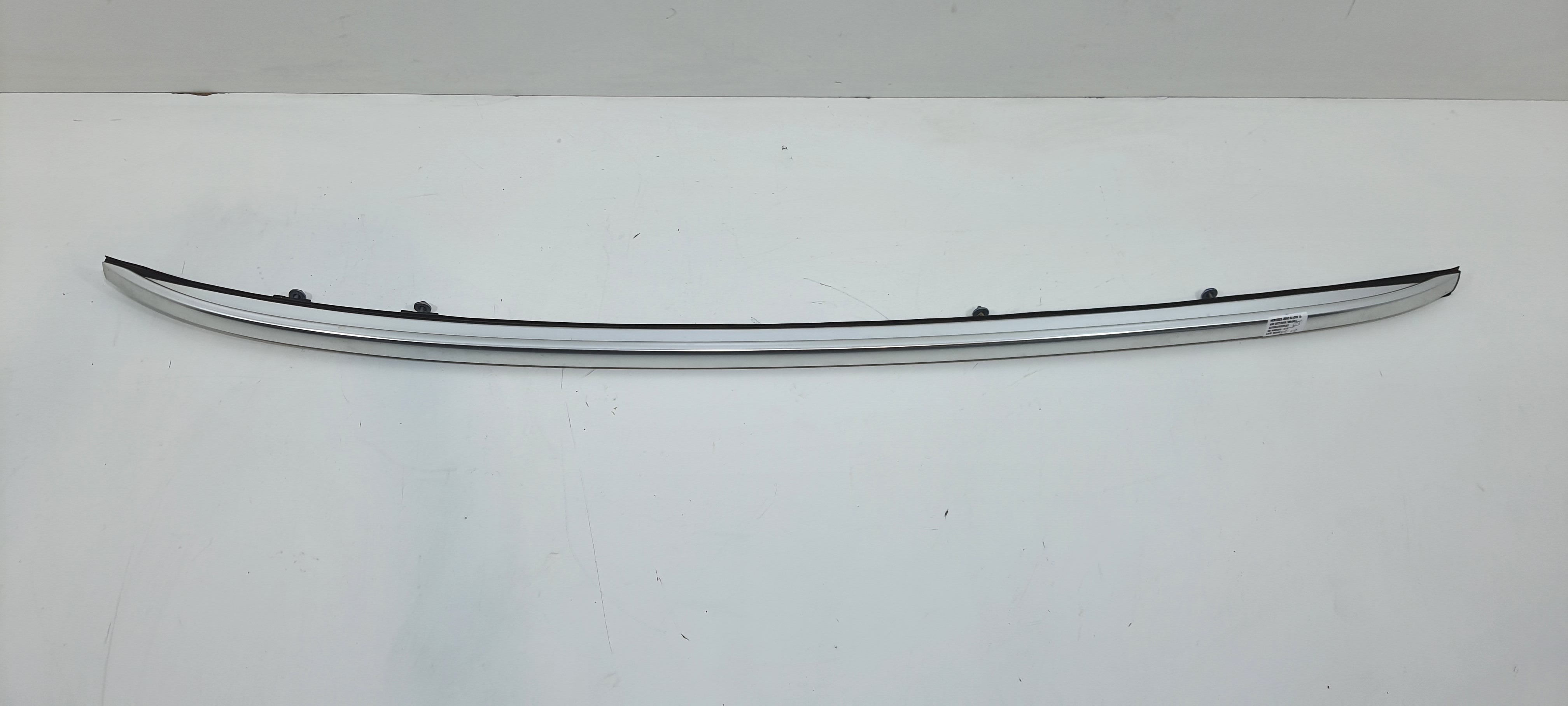 Rack De Teto Lado Esquerdo Mercedes Gla 200 1.6 2018 V2268