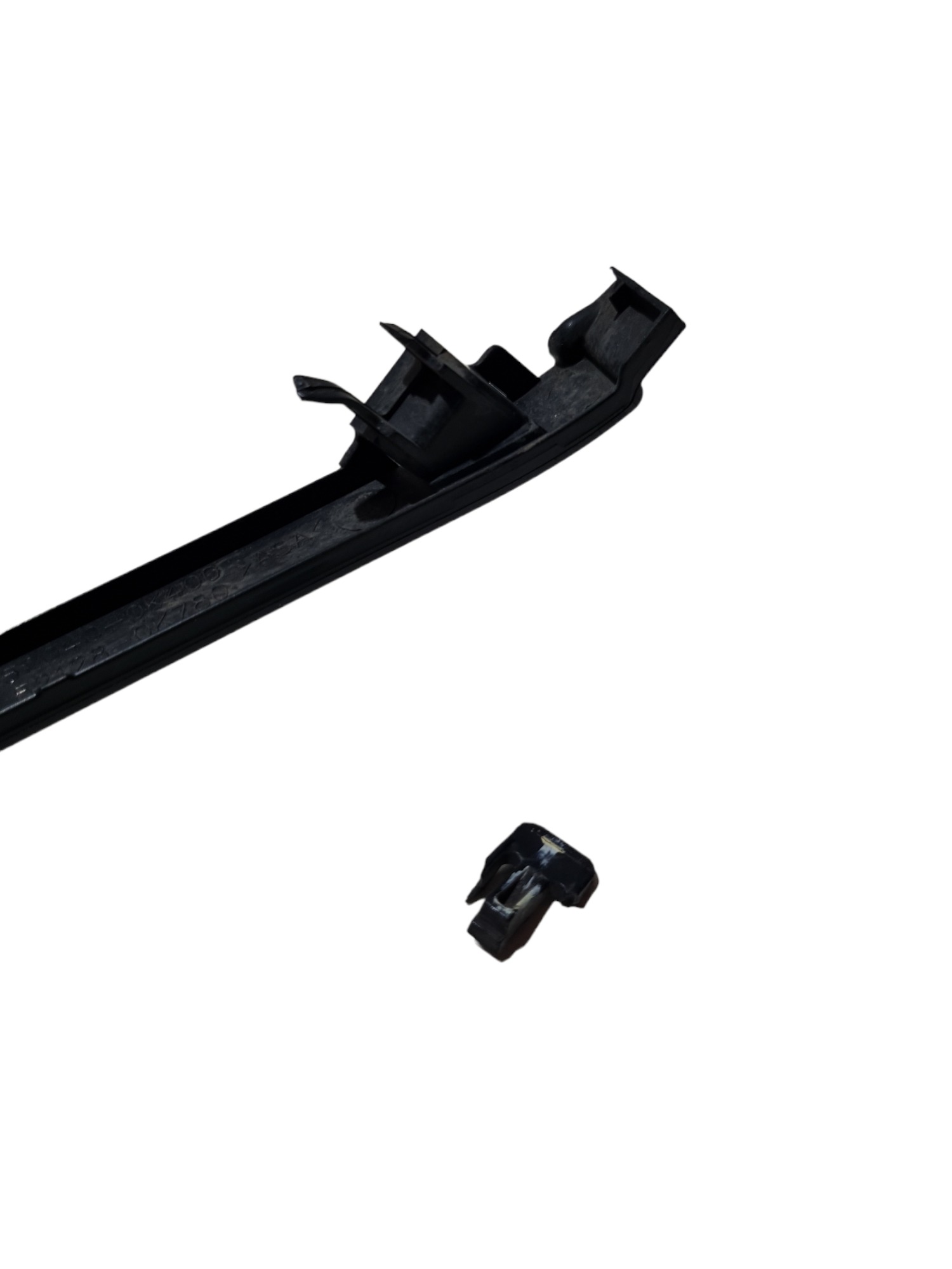 Moldura Farol Milha Esquerdo Toyota Sw4 Hilux 2021 A 2023 Preto Esquerdo 7