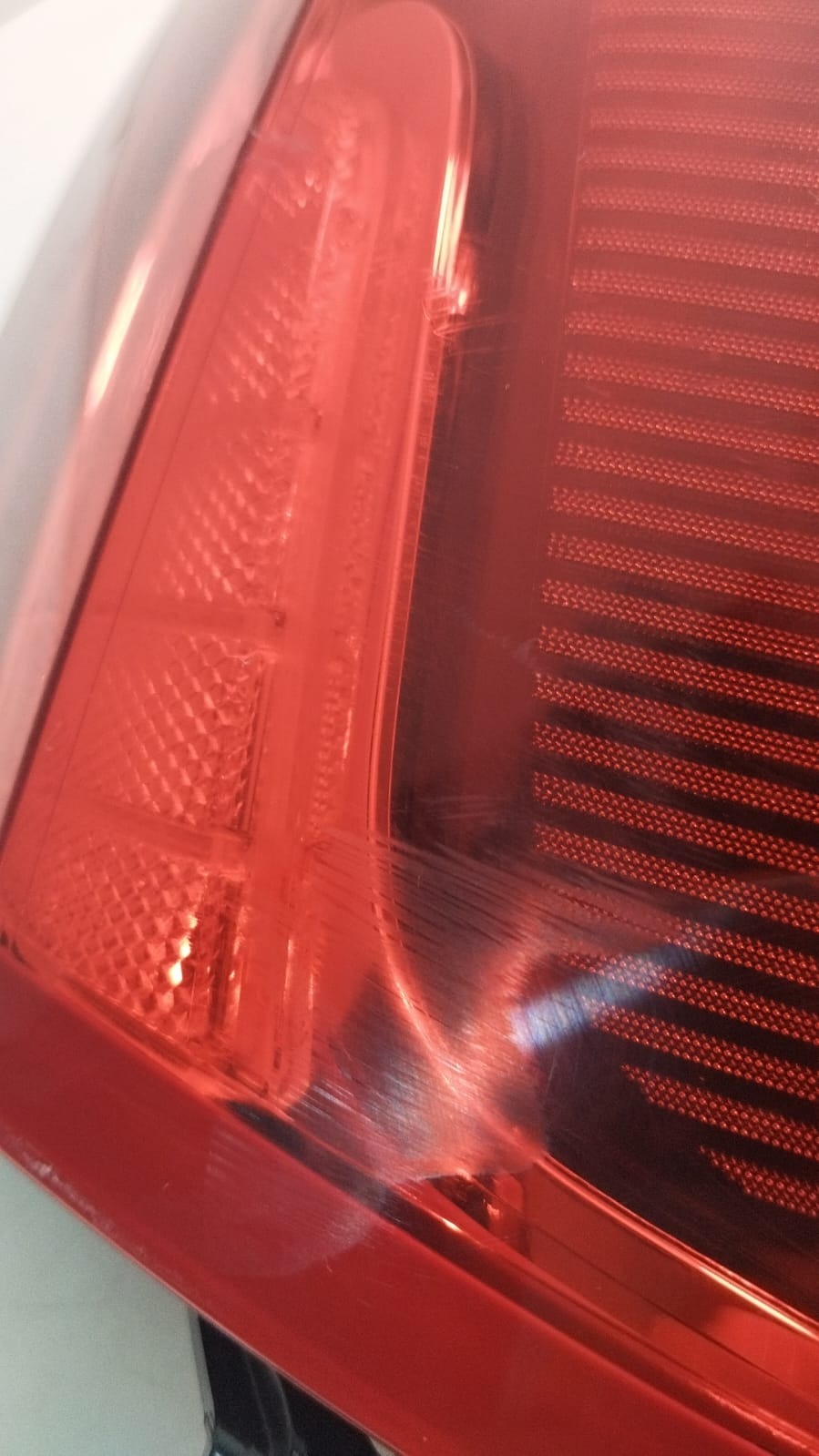 Farol Lanterna Traseira Esquerda Volvo Xc90  2022  Detalhe 7