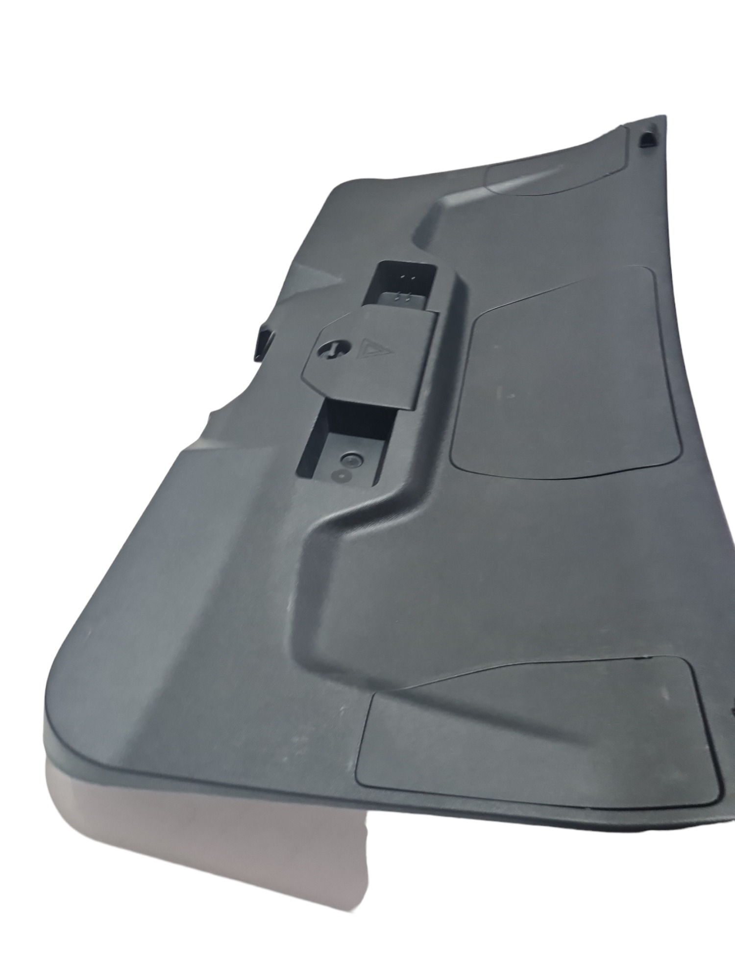 Acabamento Tampa Traseira Portamal Peugeot 3008 9812091077 Preto 6
