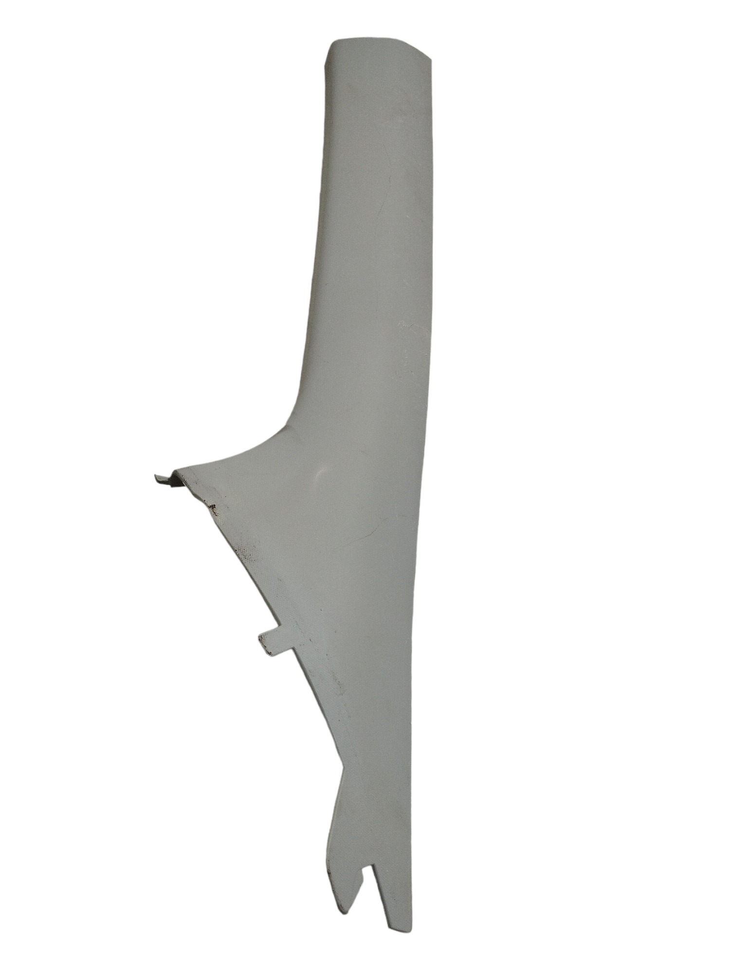 Moldura Coluna Para-brisa Esquerda Onix 52072688 Detalhes Cinza 1