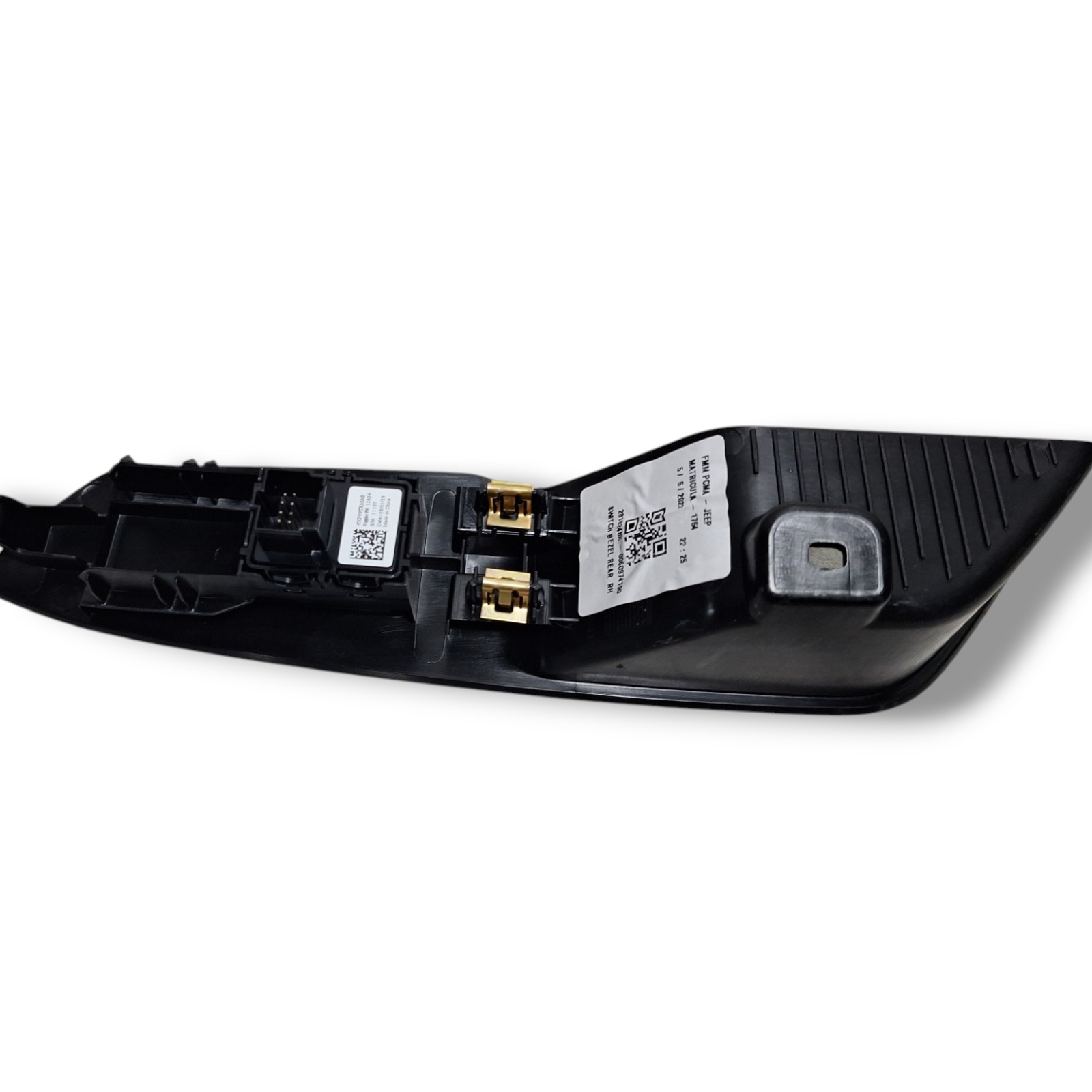 Moldura Comando Vidro Traseiro Direito Jeep Commander 22 3
