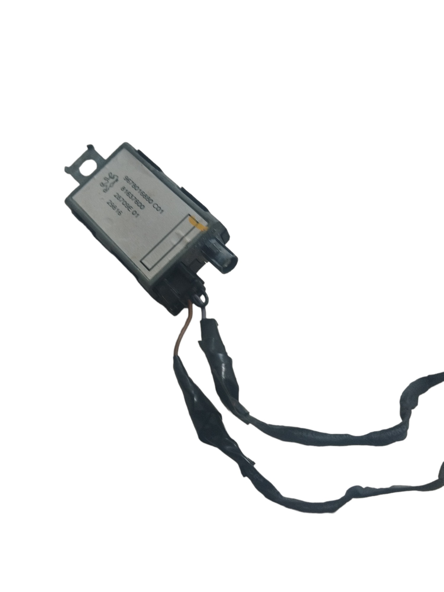 Módulo Plug Antena Peugeot 3008 Código 9678016880 3