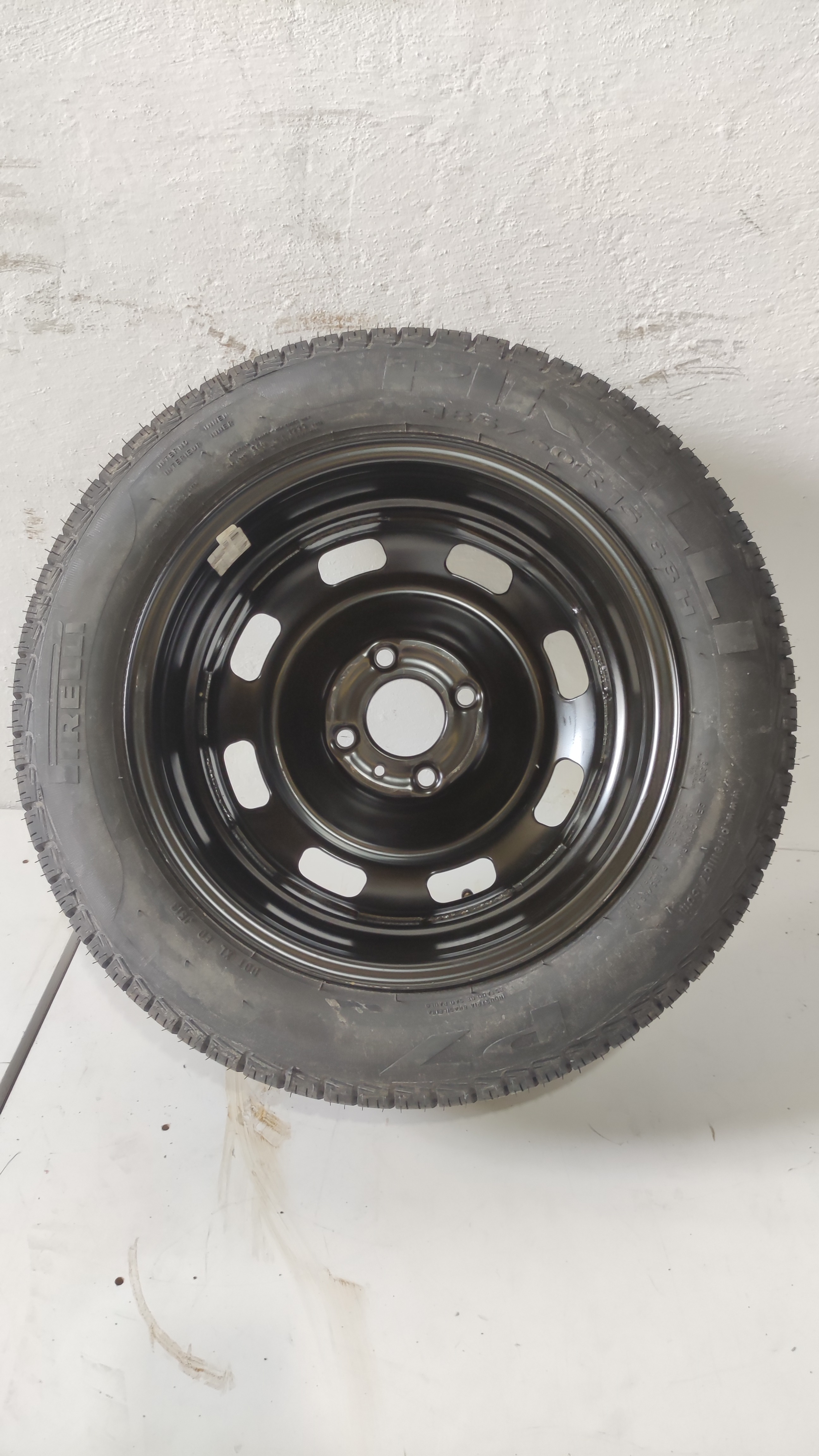 Estepe Estado De Novo Citroen C3 185/60 Aro 15 Pirelli Preto 2