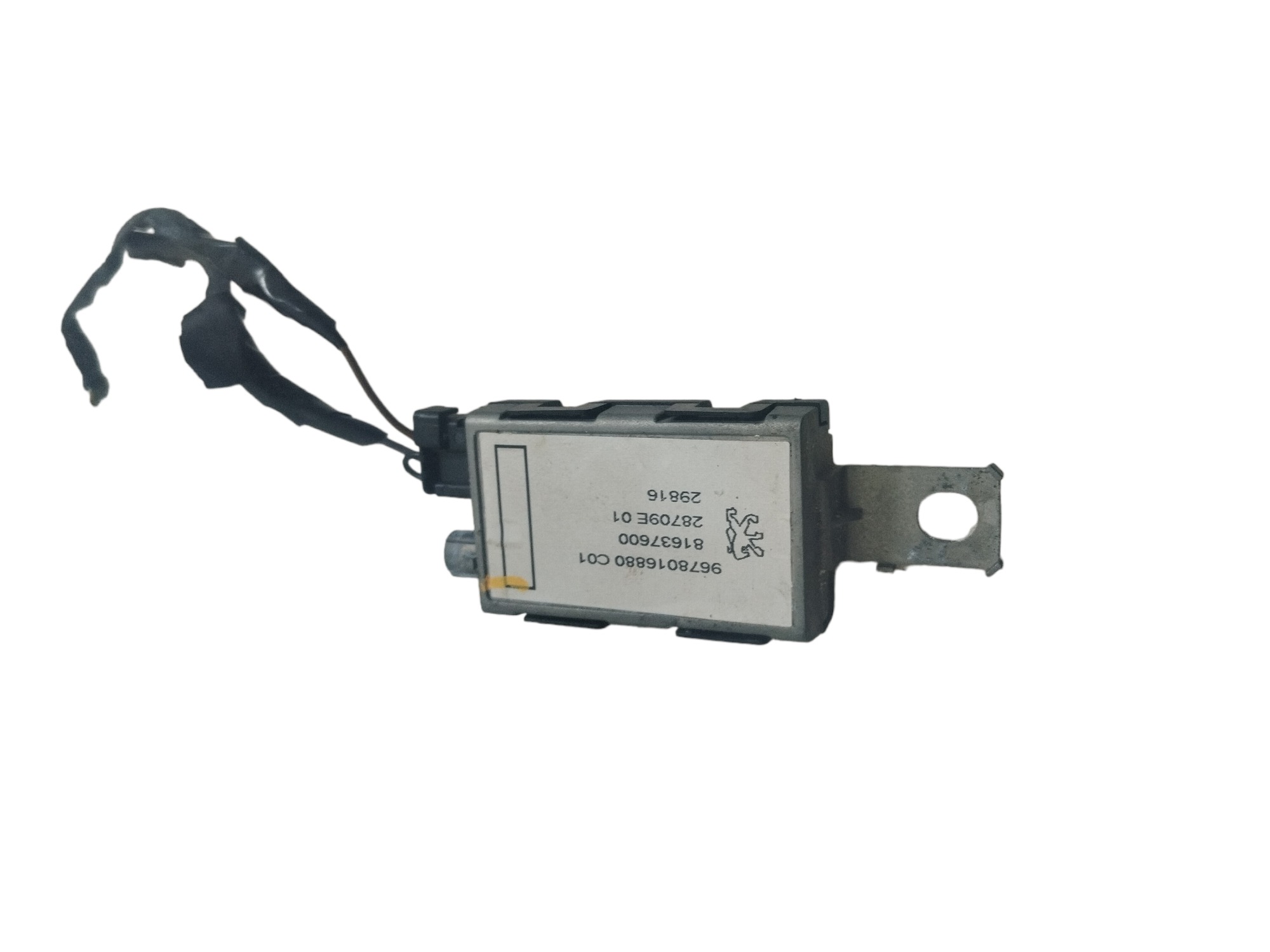 Módulo Plug Antena Peugeot 3008 Código 9678016880 2