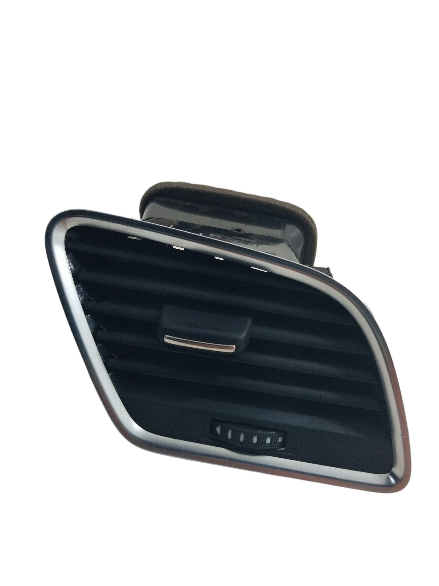 Difusor Lado Direito Audi Q3 2018 08049005 1