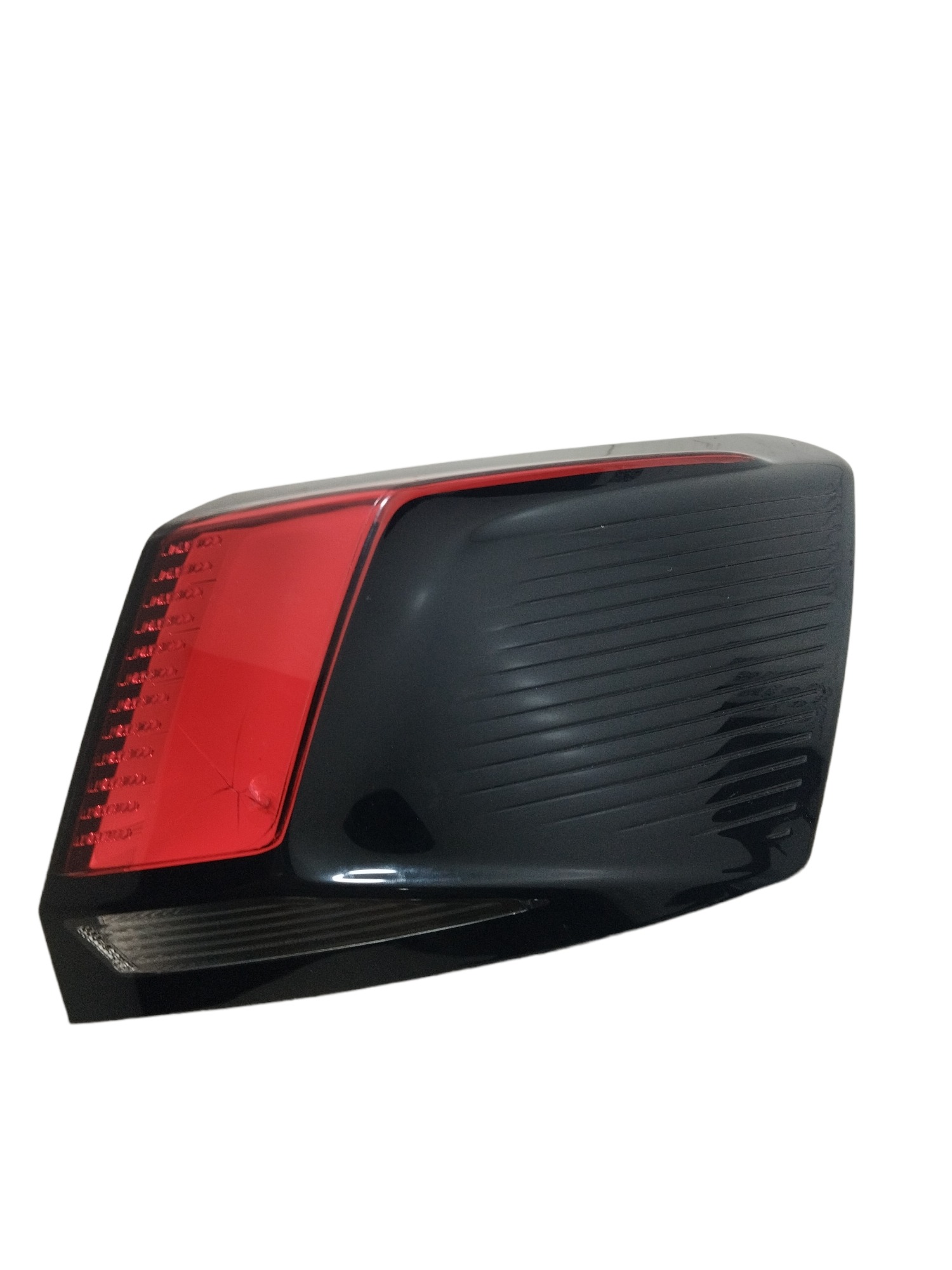 Lanterna Traseira Direita Original Peugeot 3008 Detalhe Direito/passageiro Preto/vermelho 2