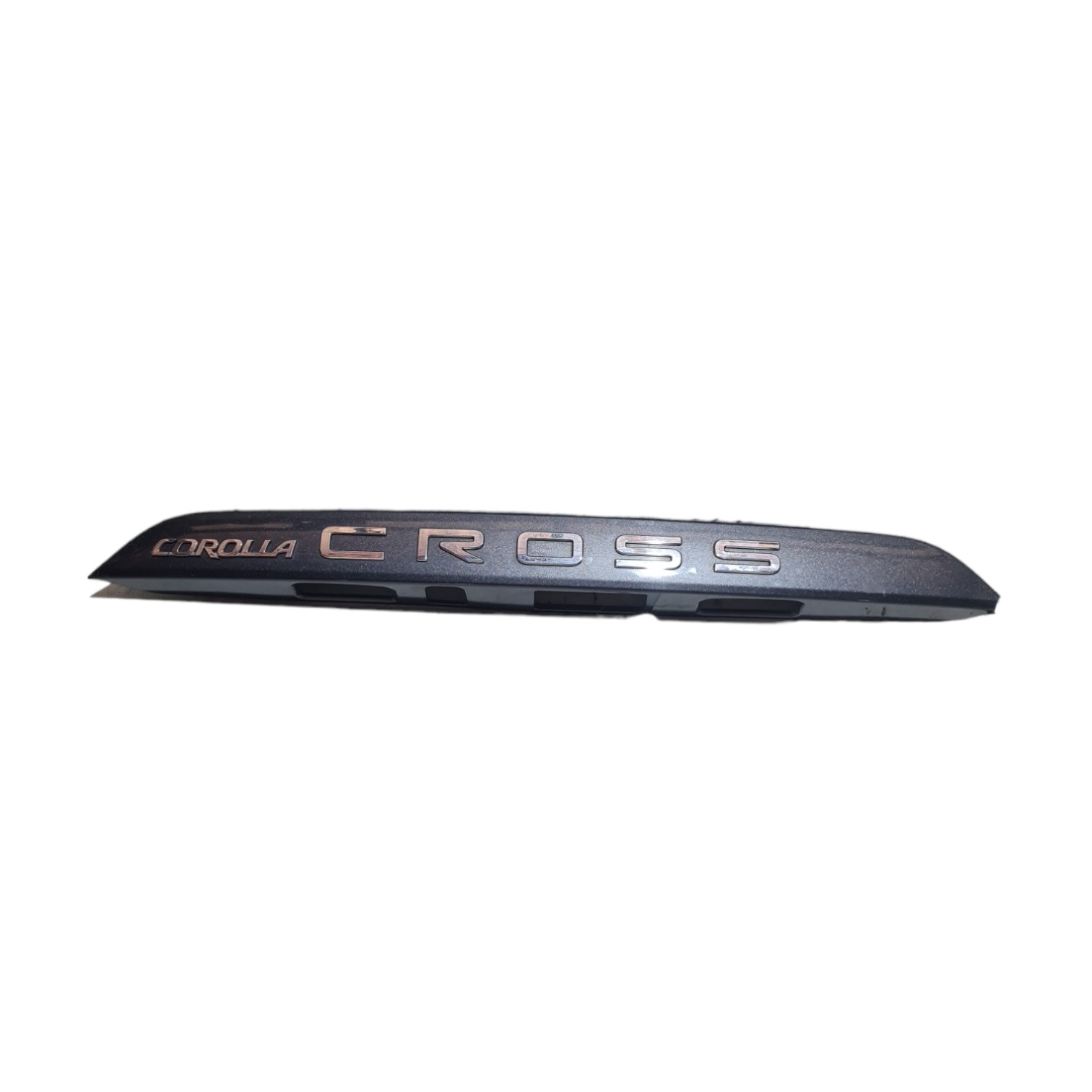 Aplique Moldura Tampa Traseira Emblema Corolla Cross Detal Cinza 1