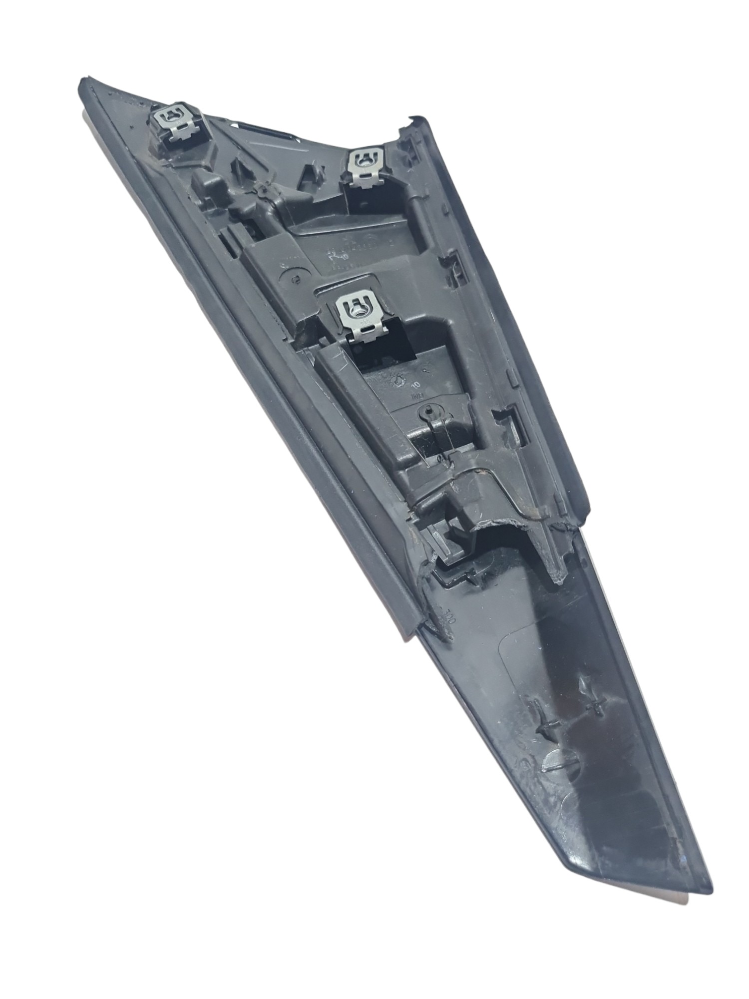 Acabamento Tampa Porta Malas Direito Peugeot 3008 2018 – Preto 4