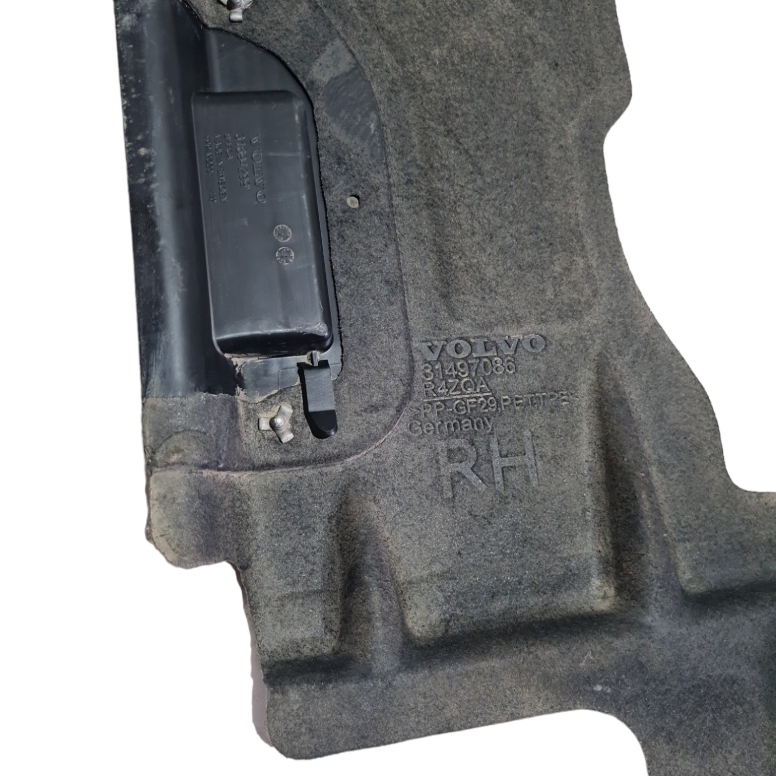 Proteção Inferior Acabamento 31497086 / 31694299 Volvo V40 4
