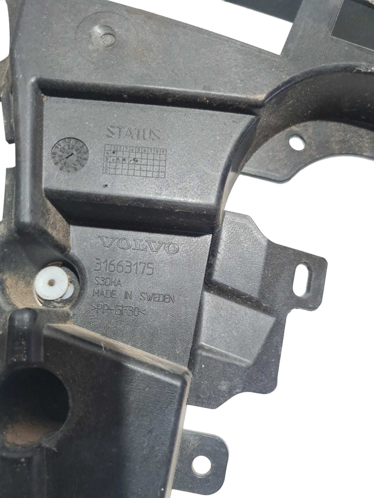 Suporte Guia Parachoque Traseiro Esquerdo Volvo Xc90 2022 6