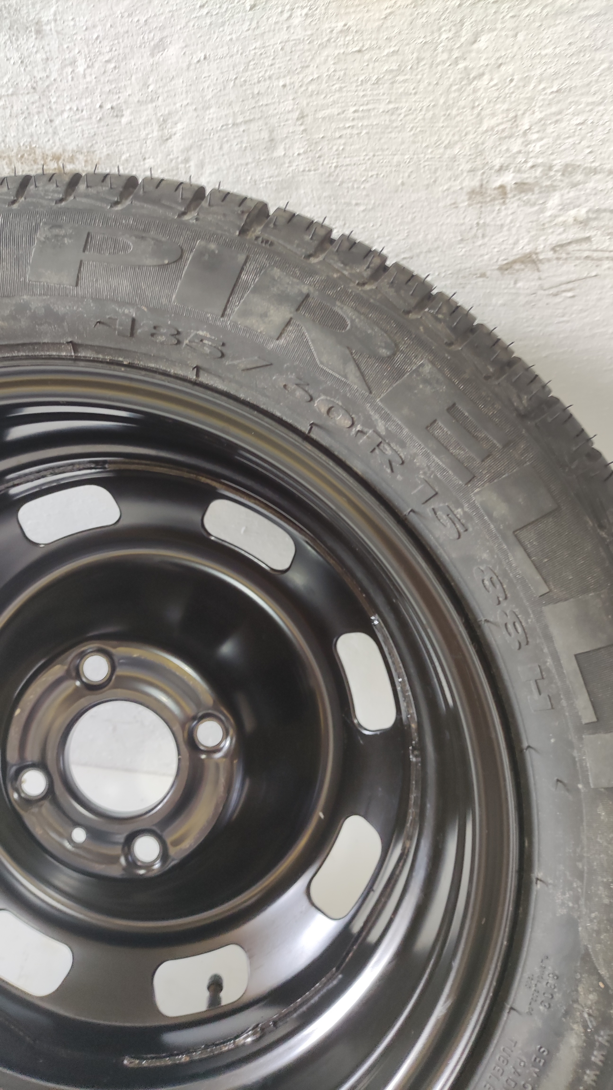 Estepe Estado De Novo Citroen C3 185/60 Aro 15 Pirelli Preto 7