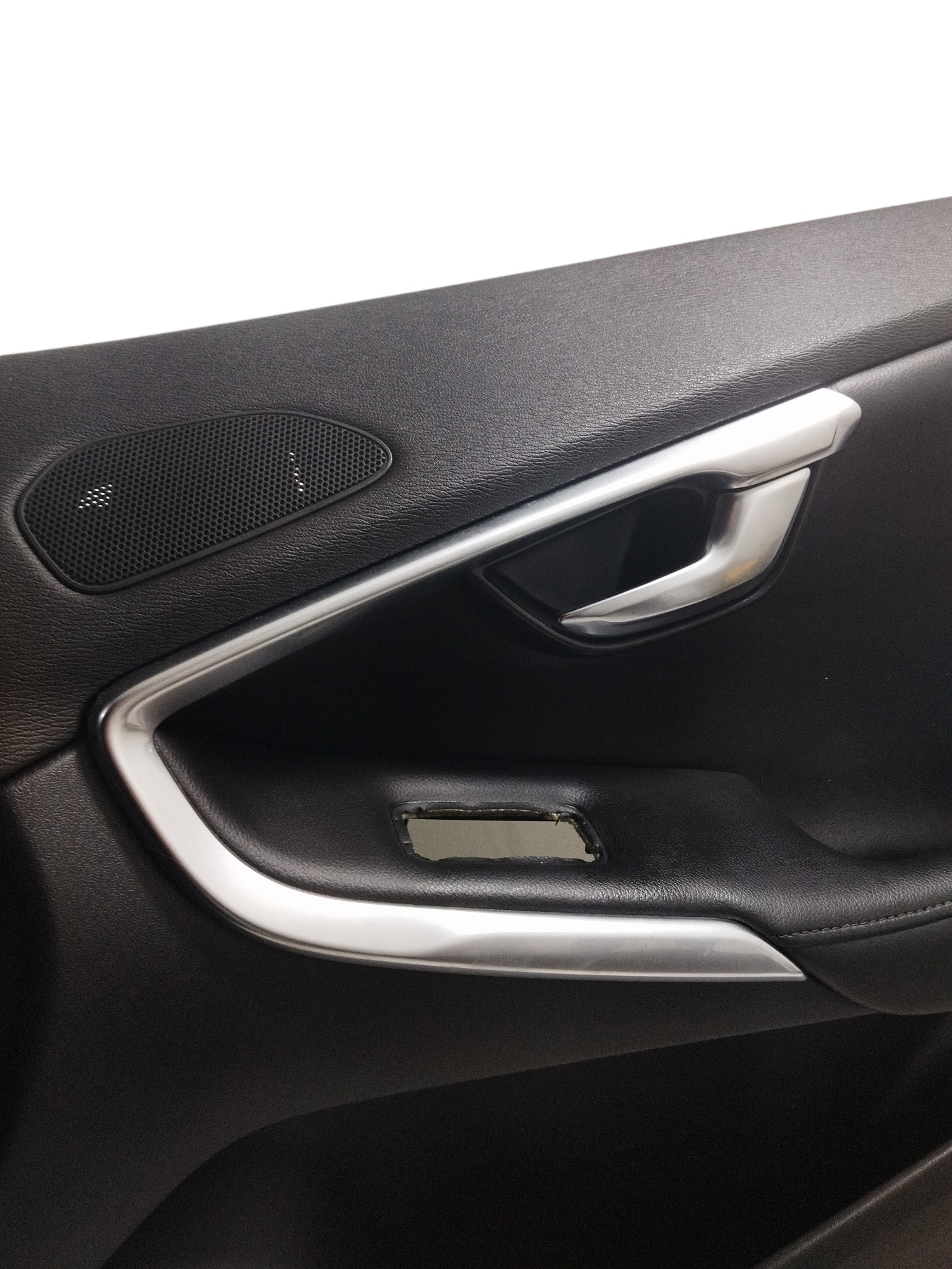 Forro De Porta Dianteiro Direito Volvo V40 T4 2016/2017 Preto 1