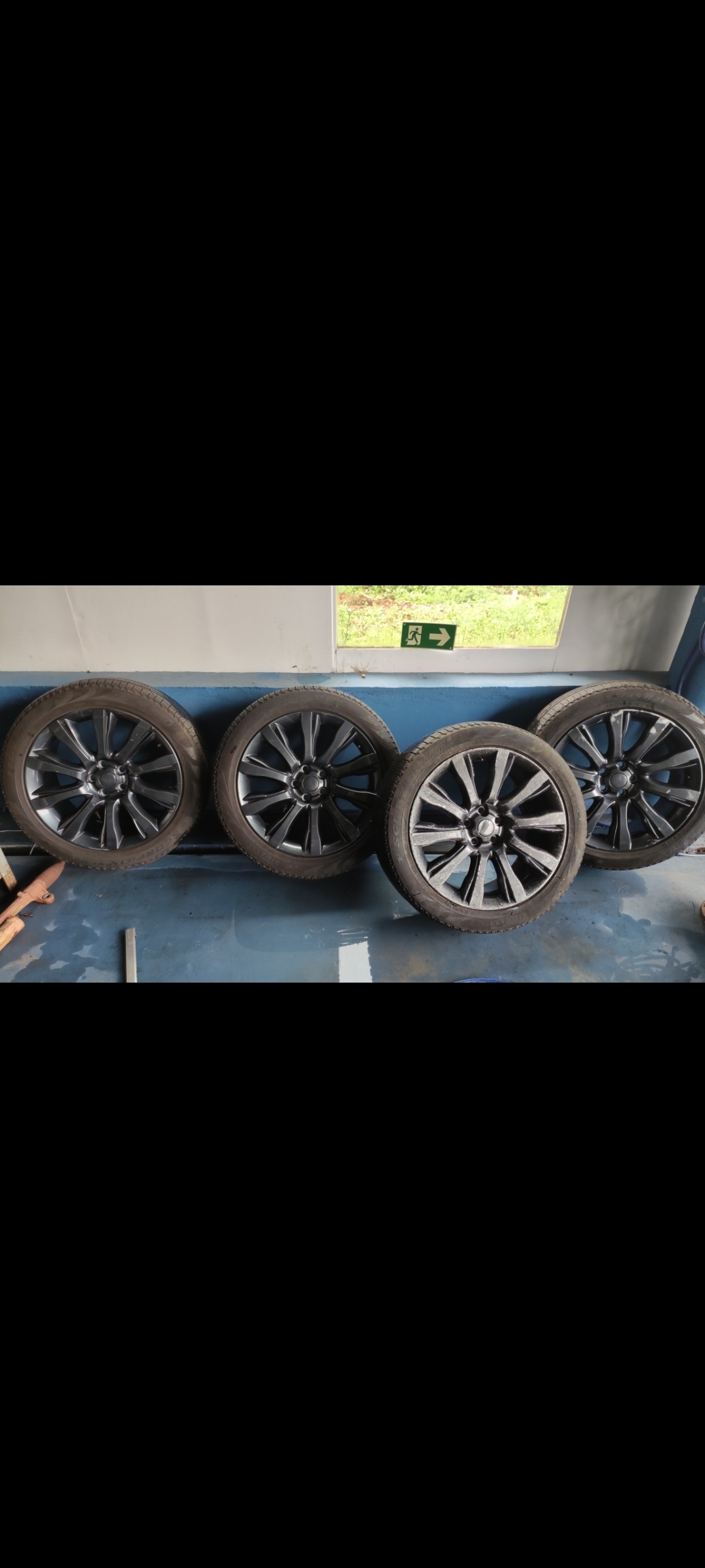 Jogo De Roda Original E Pneu Range Rover Vogue 2015 2016 Cinza 3