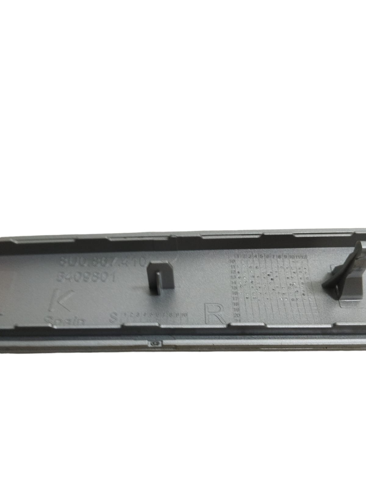 Acabamento Friso Porta Direita Audi Q3 2017 8u0867410 Prata 6