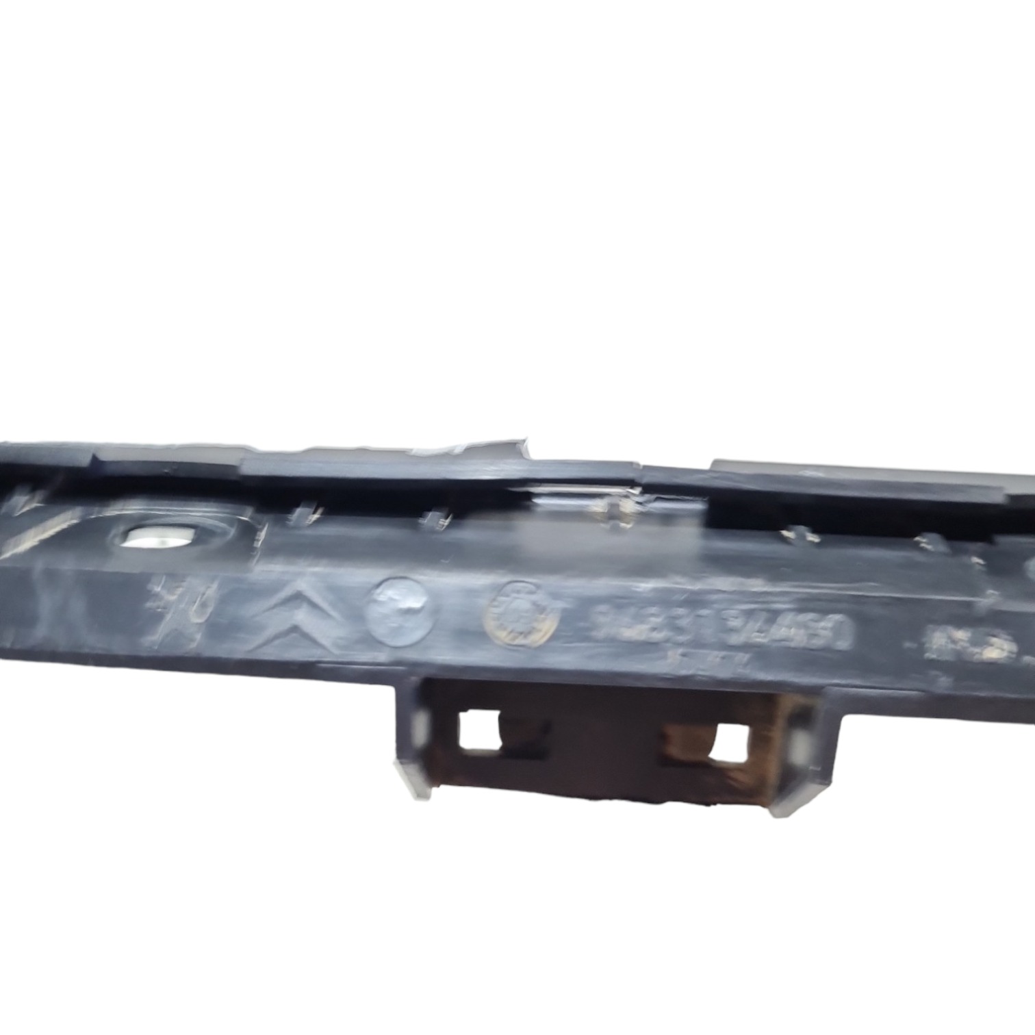 Suporte Guia Para-choque Traseiro Peugeot 207 2012  Detalhe 4