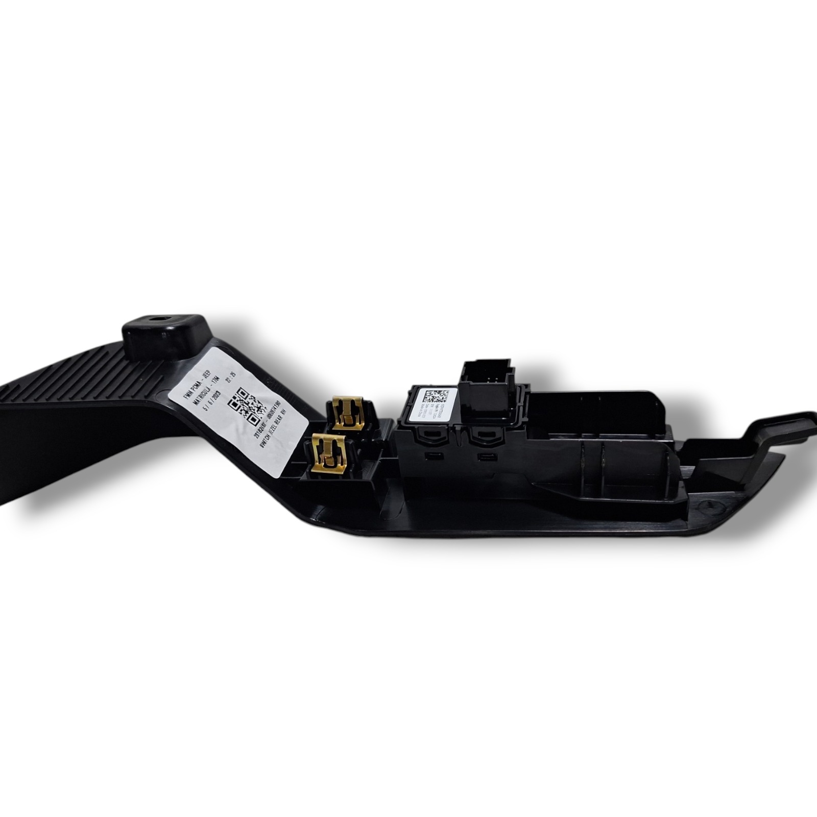 Moldura Comando Vidro Traseiro Direito Jeep Commander 22 4