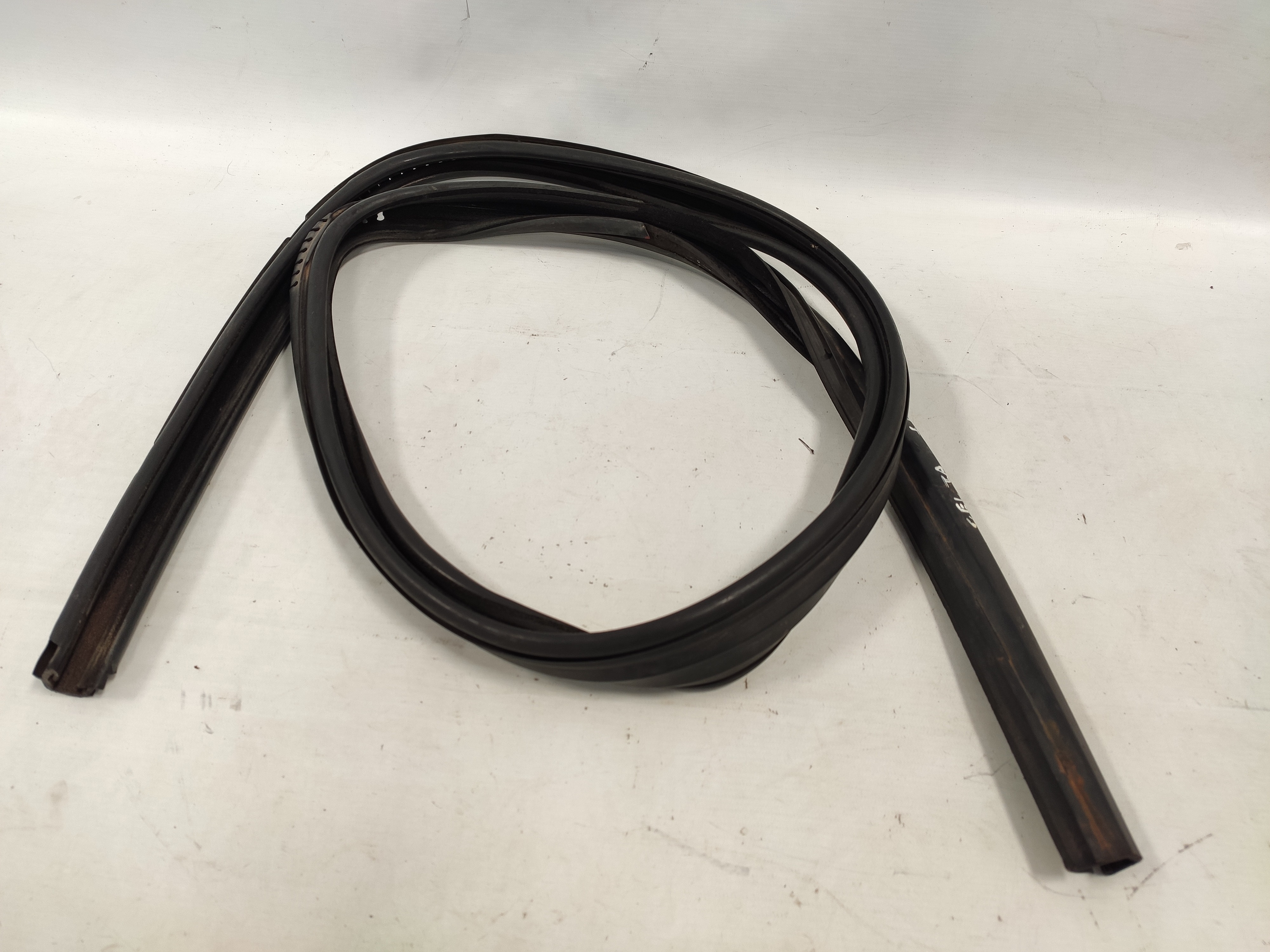 Borracha Vedação Porta Dianteira Direita Vectra 1997 A 2005