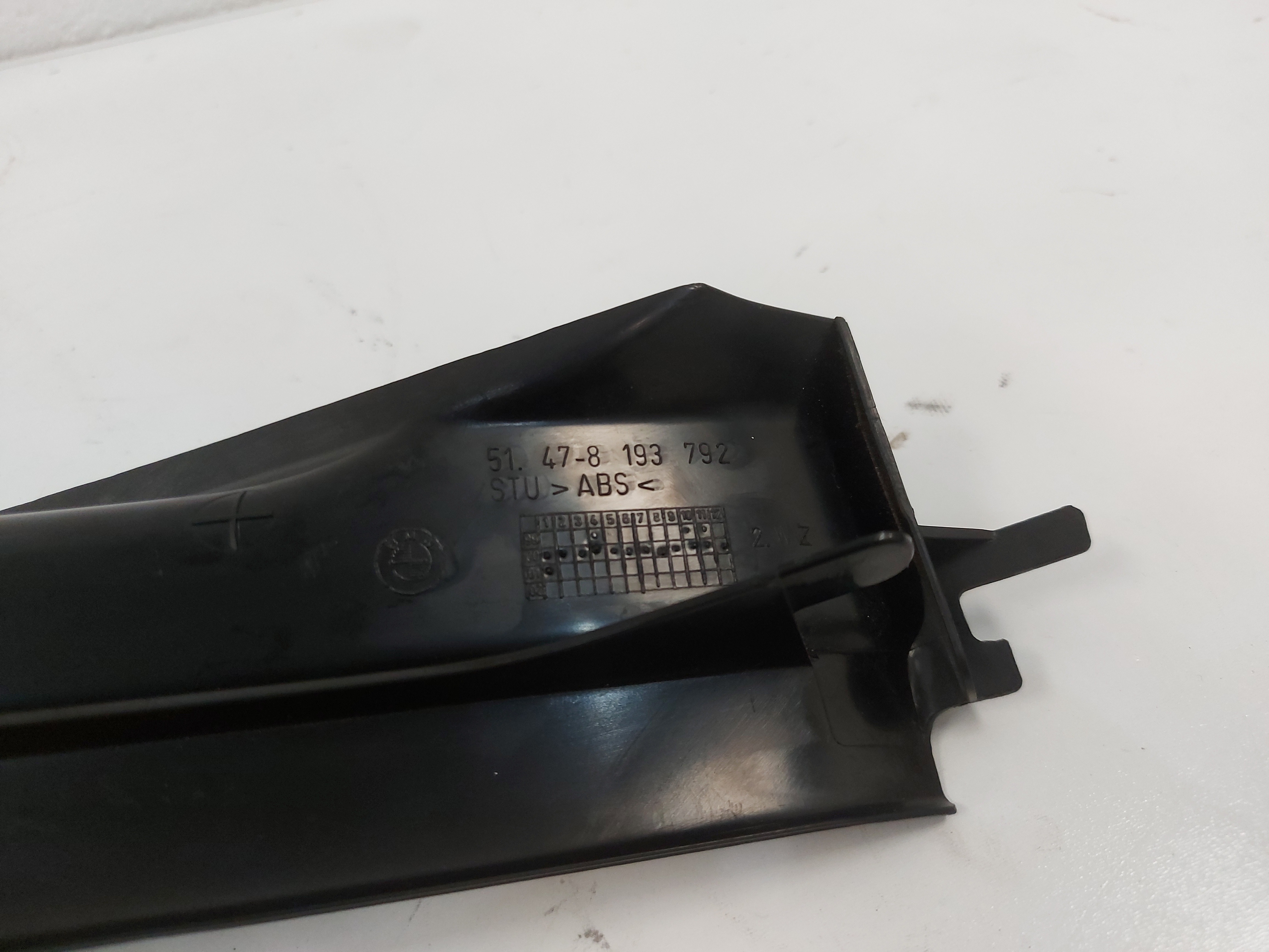 Acabamento Estribo Traseiro Direito Bmw E46 330 328 325 323  Preto 5