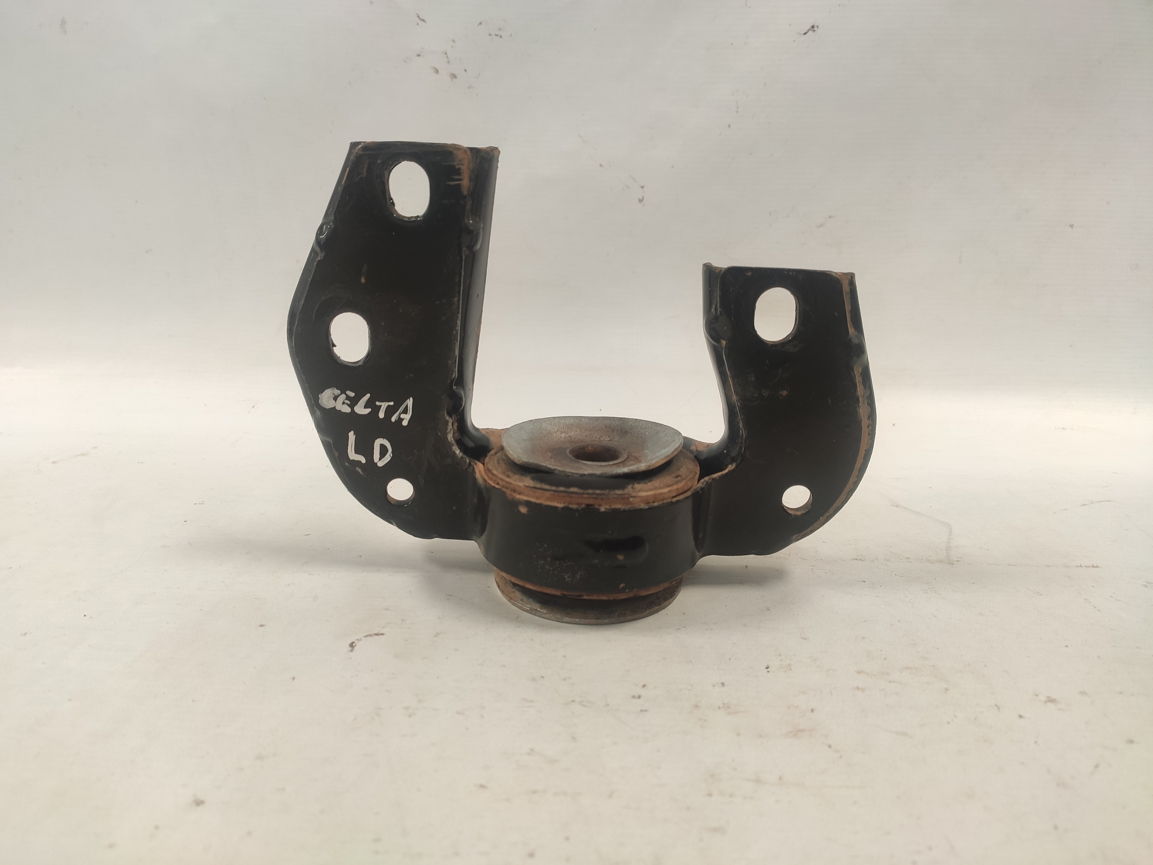 Suporte Barra Tensor Morcego Direito Celta 2001 2002 A 2016