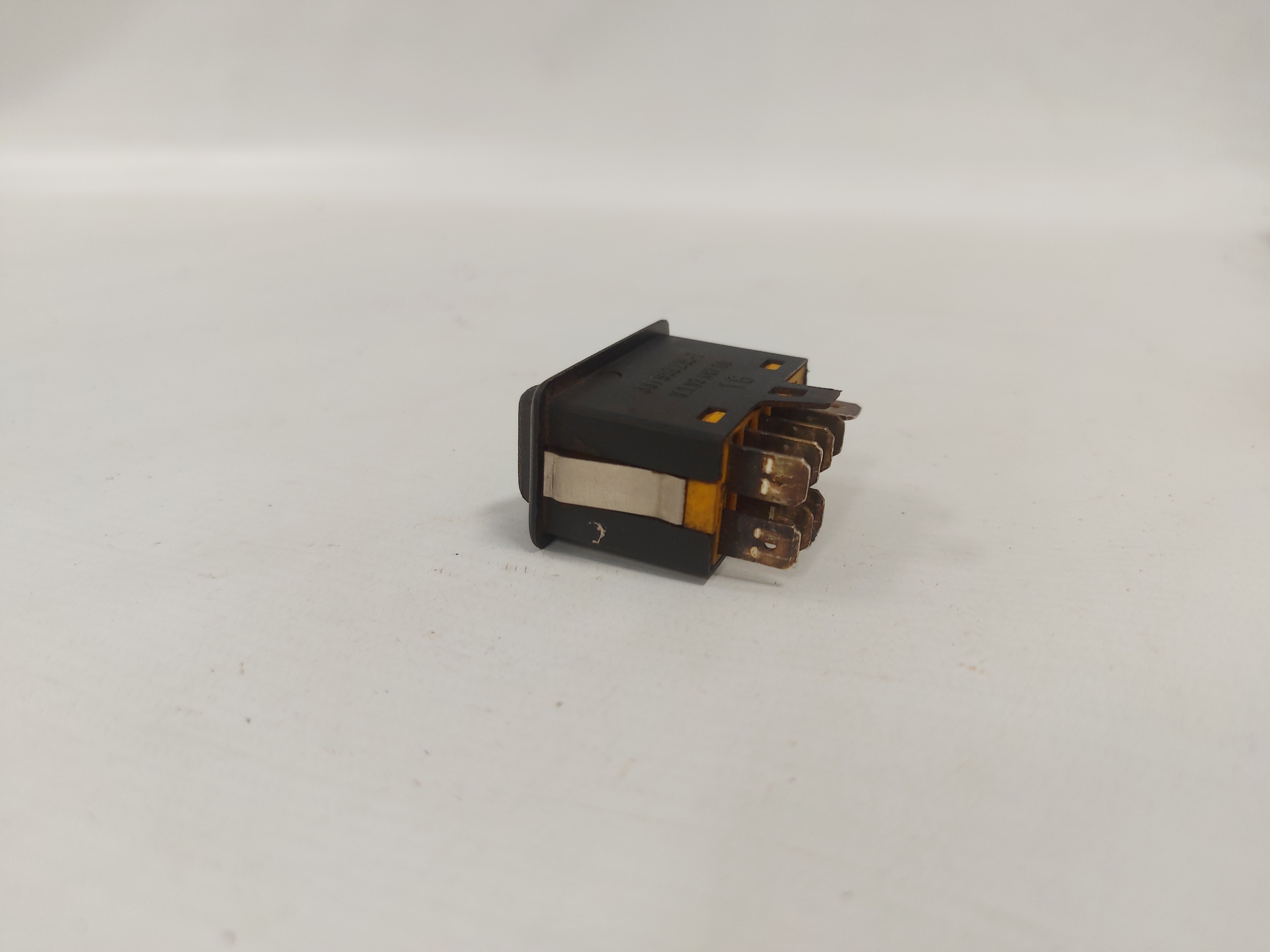 Botão De Alerta Ford Versailles 1992 1993 1994 1995 1996 Preto 5