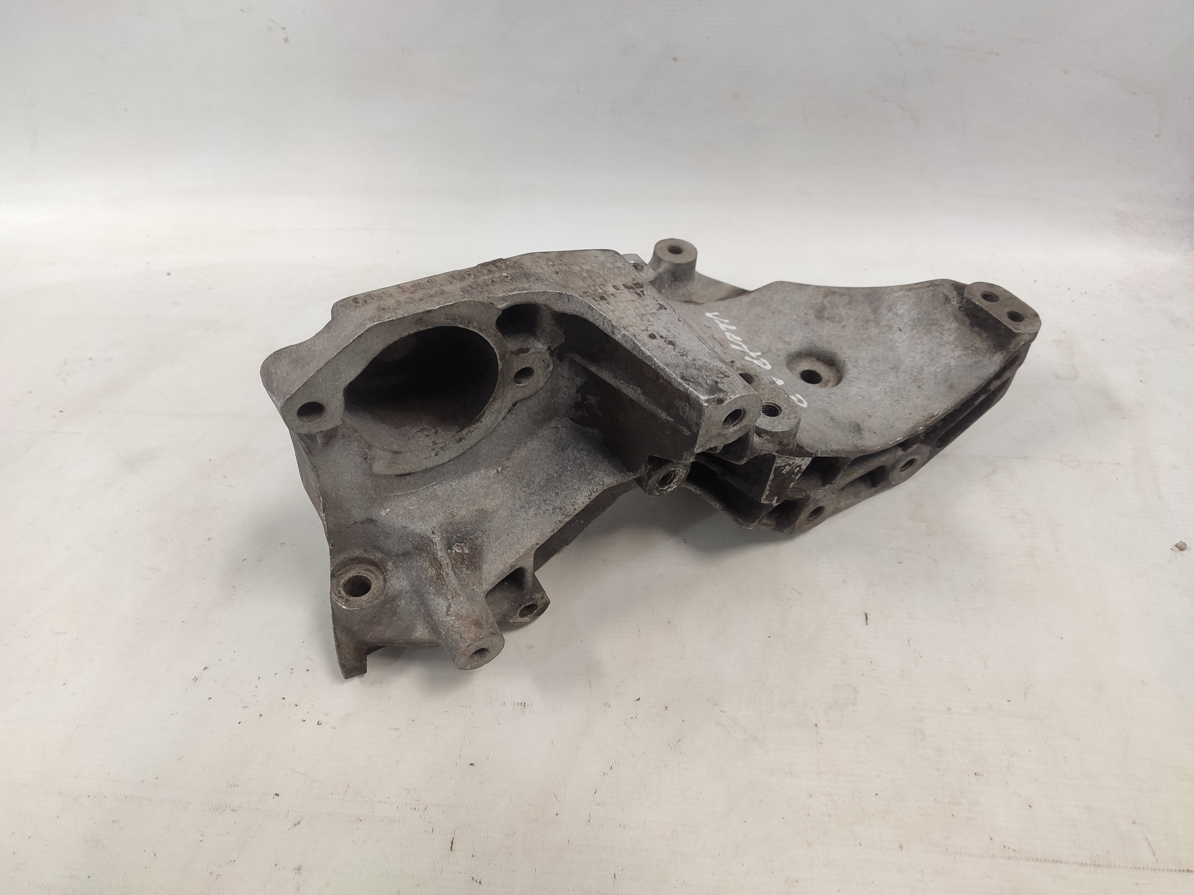 Suporte Bomba Hidráulica Compressor Vectra 97 2000 2004 2005 7