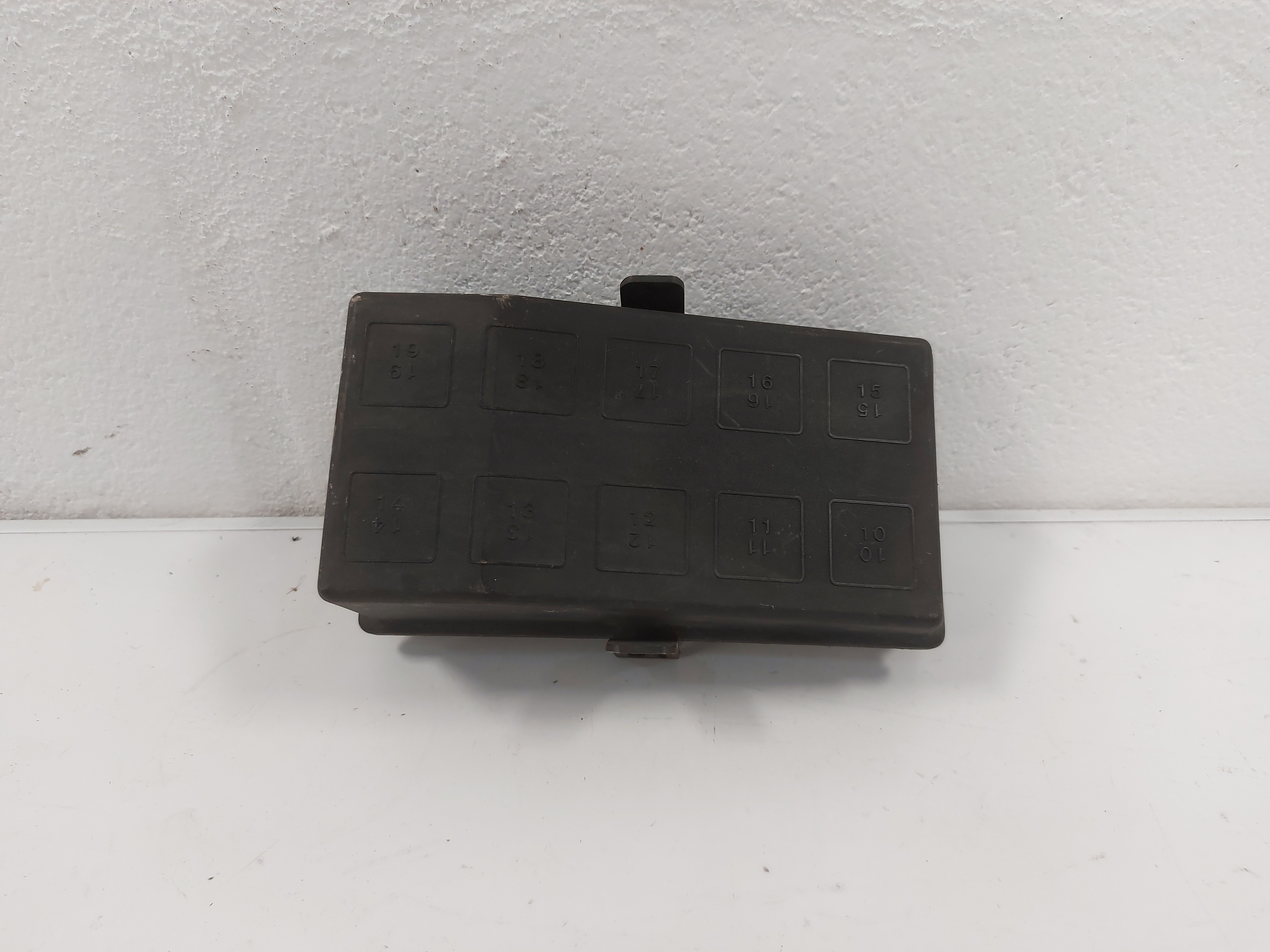 Tampa Caixa Fusível Gm Vectra 97 98 99 2000 2002 2004 2005 8
