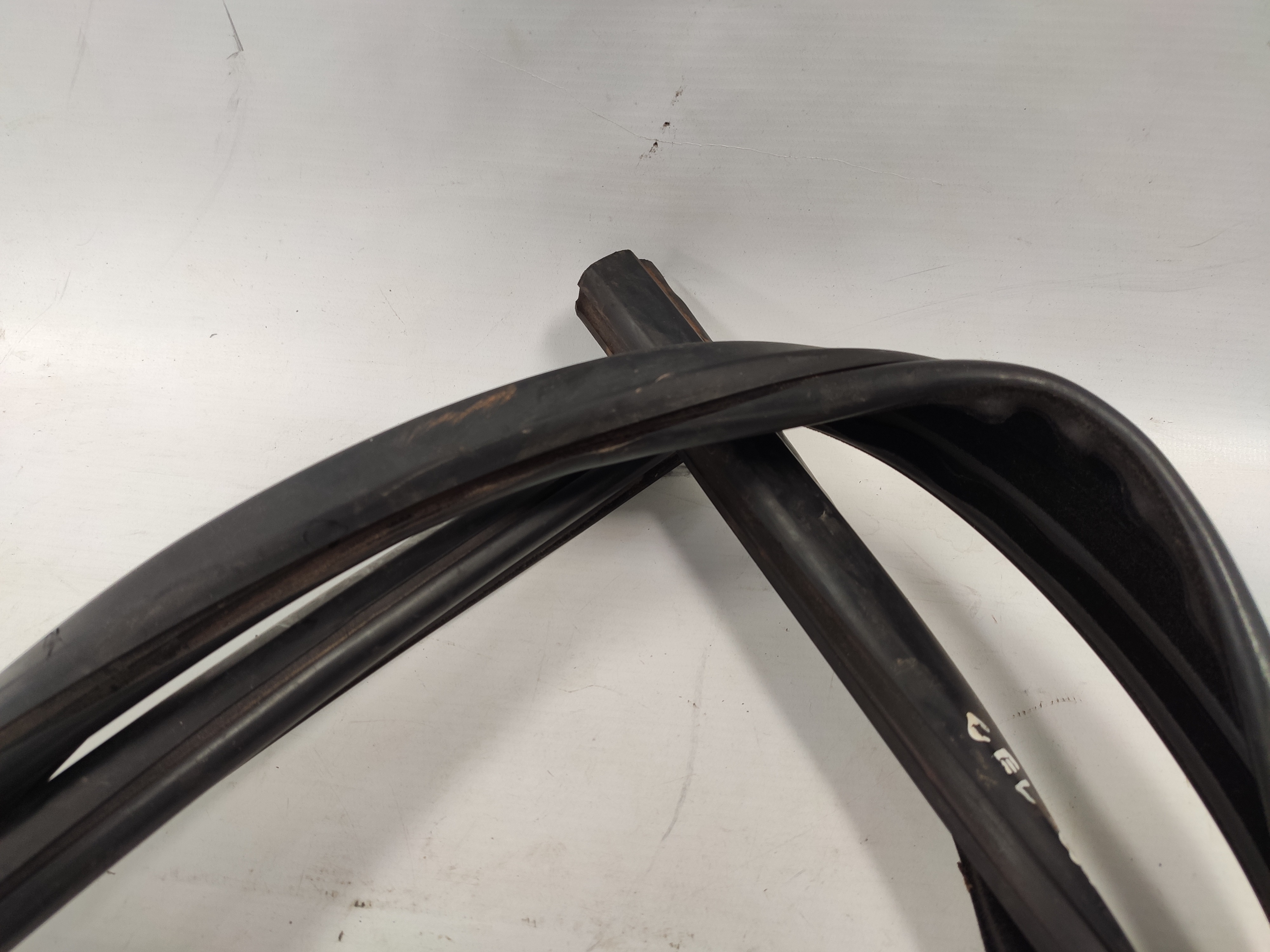 Borracha Vedação Porta Dianteira Direita Vectra 1997 A 2005 6